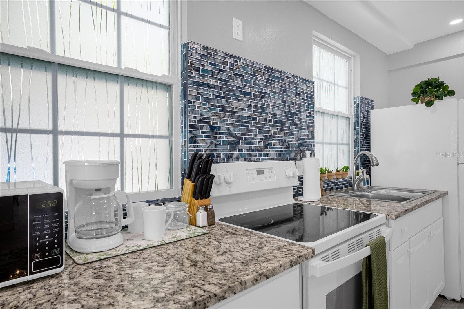 Triplex at 306 MARSHALL ST, CLEARWATER, photo 30 of 82