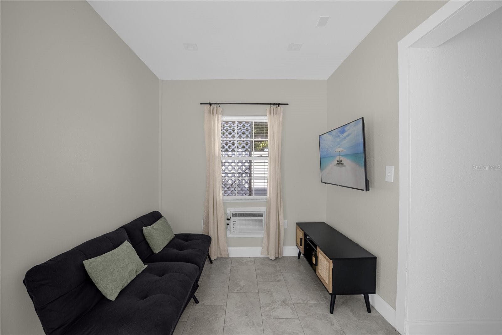 Triplex at 306 MARSHALL ST, CLEARWATER, photo 35 of 82