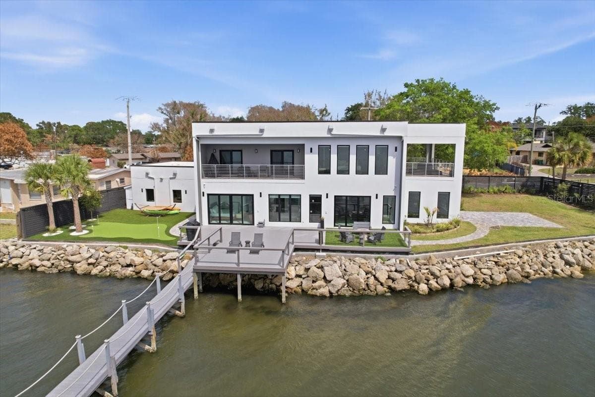2175 S TROPICAL TRL