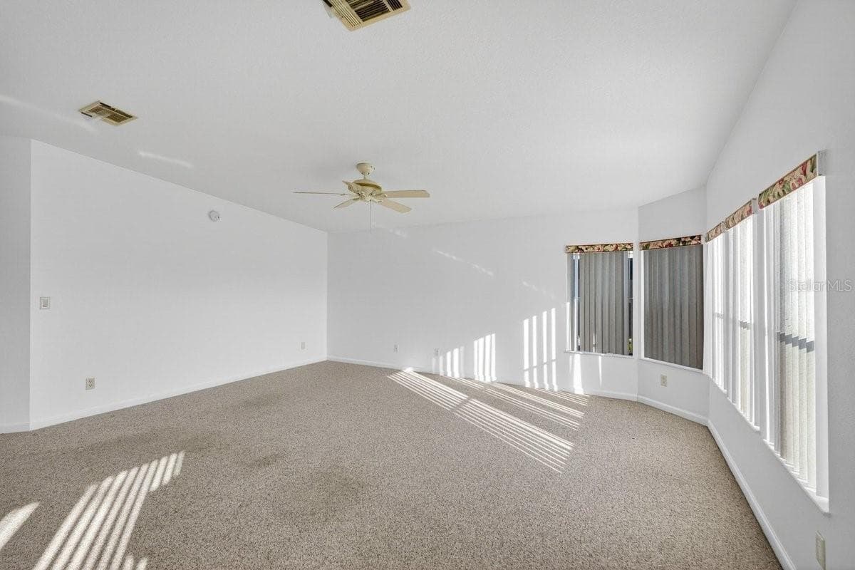 Manufactured Home at 332 MARSH LANDING LOOP, OAK HILL, photo 19 of 47