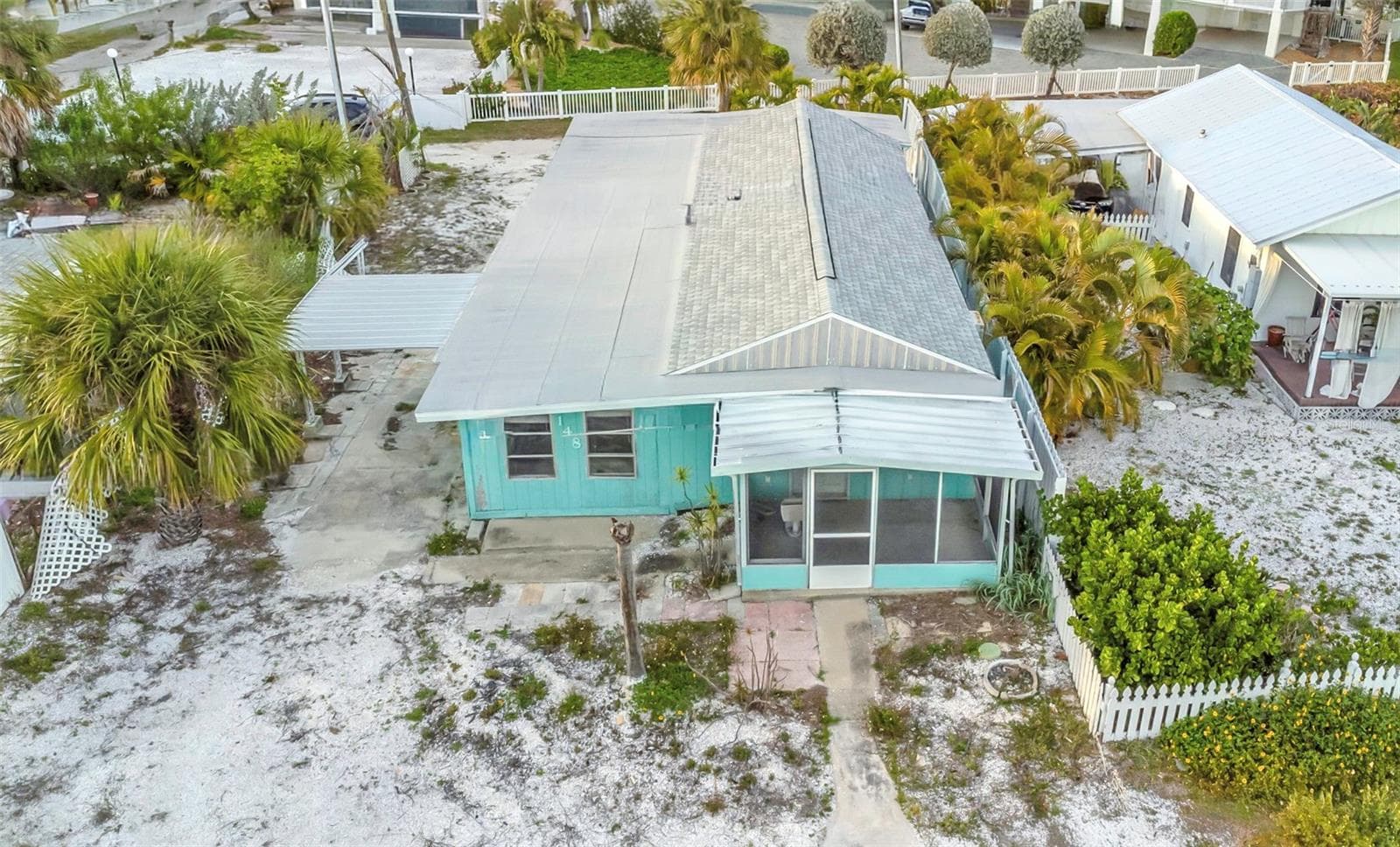 DUPLEX IN PICS HAS BEEN DEMOLISHED. - 148 98TH AVE, TREASURE ISLAND