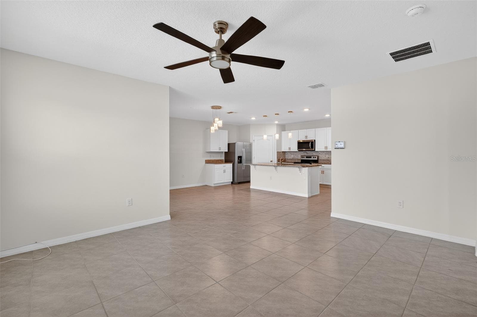 Single Family Residence at 1673 BARBERRY DR, KISSIMMEE, photo 23 of 46
