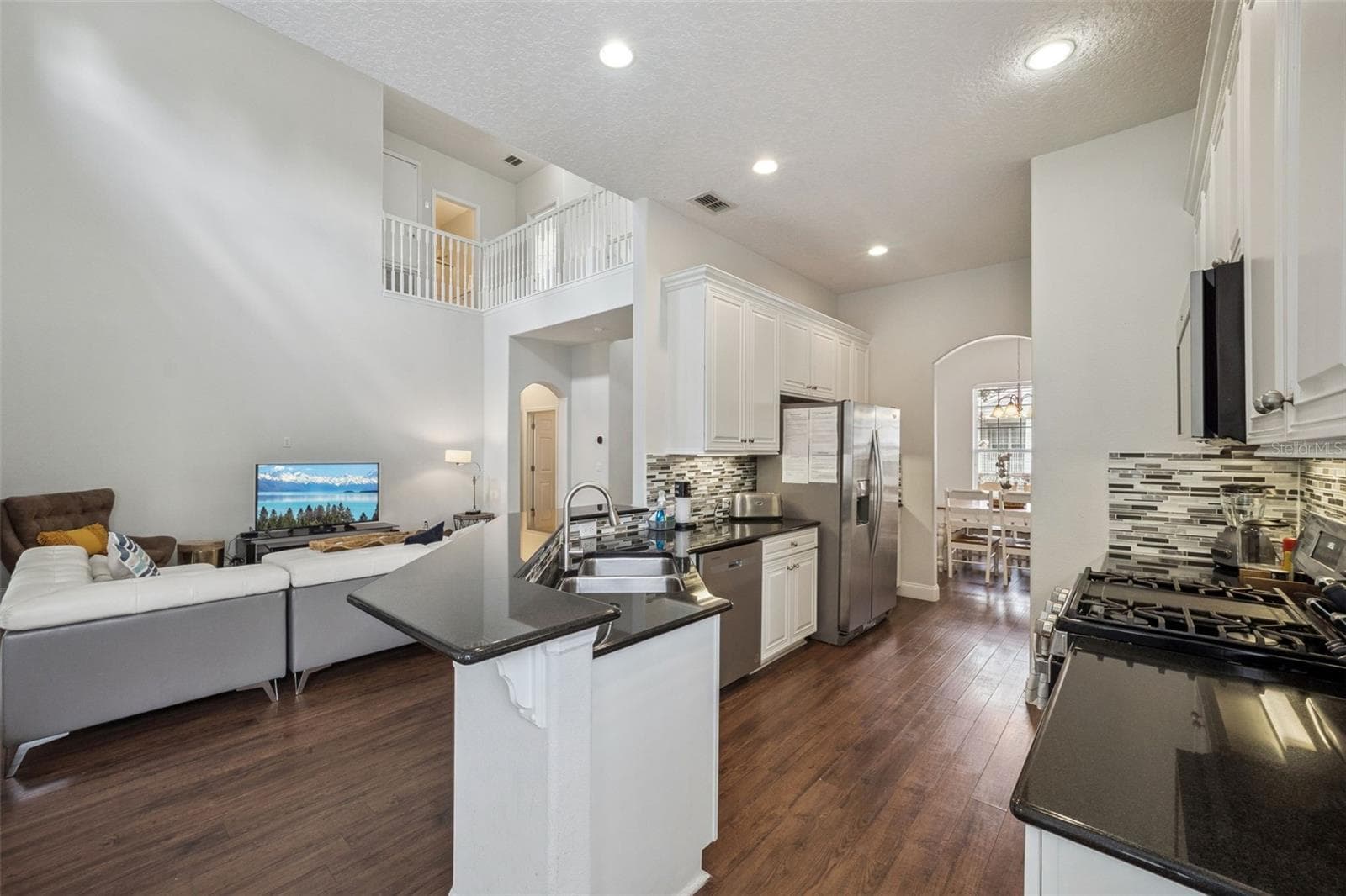 Single Family Residence at 7412 DEVEREAUX ST, REUNION, photo 10 of 62