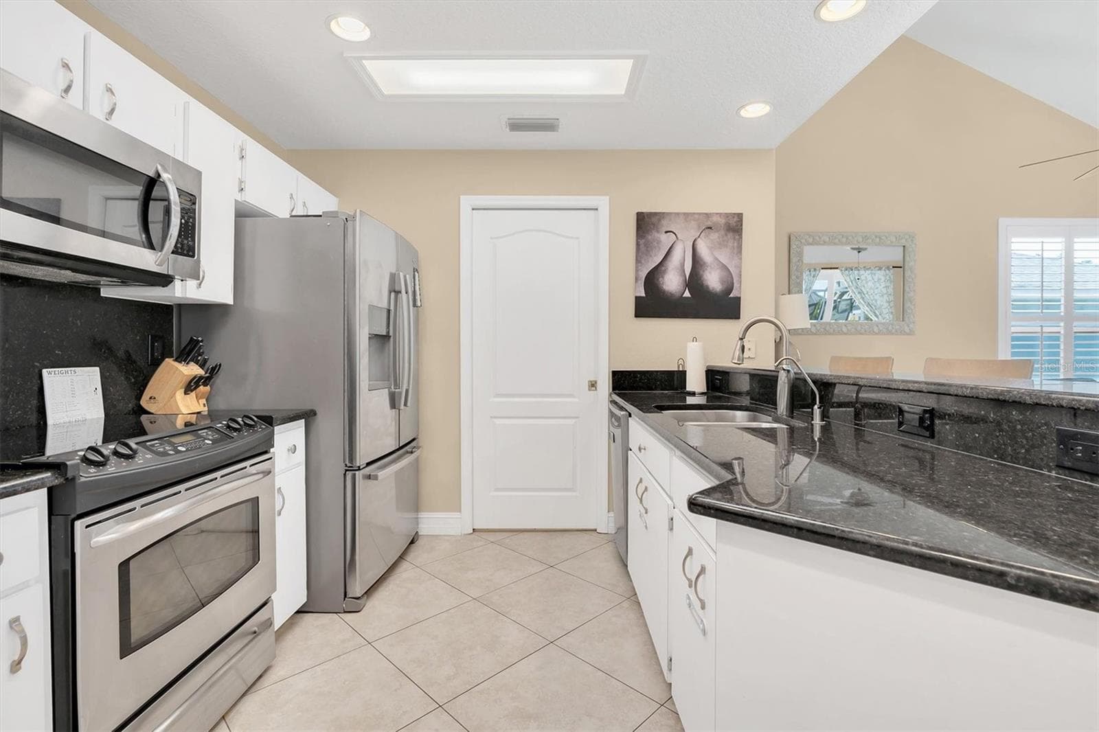 Single Family Residence at 906 LANDMARK CIR S, TIERRA VERDE, photo 14 of 47