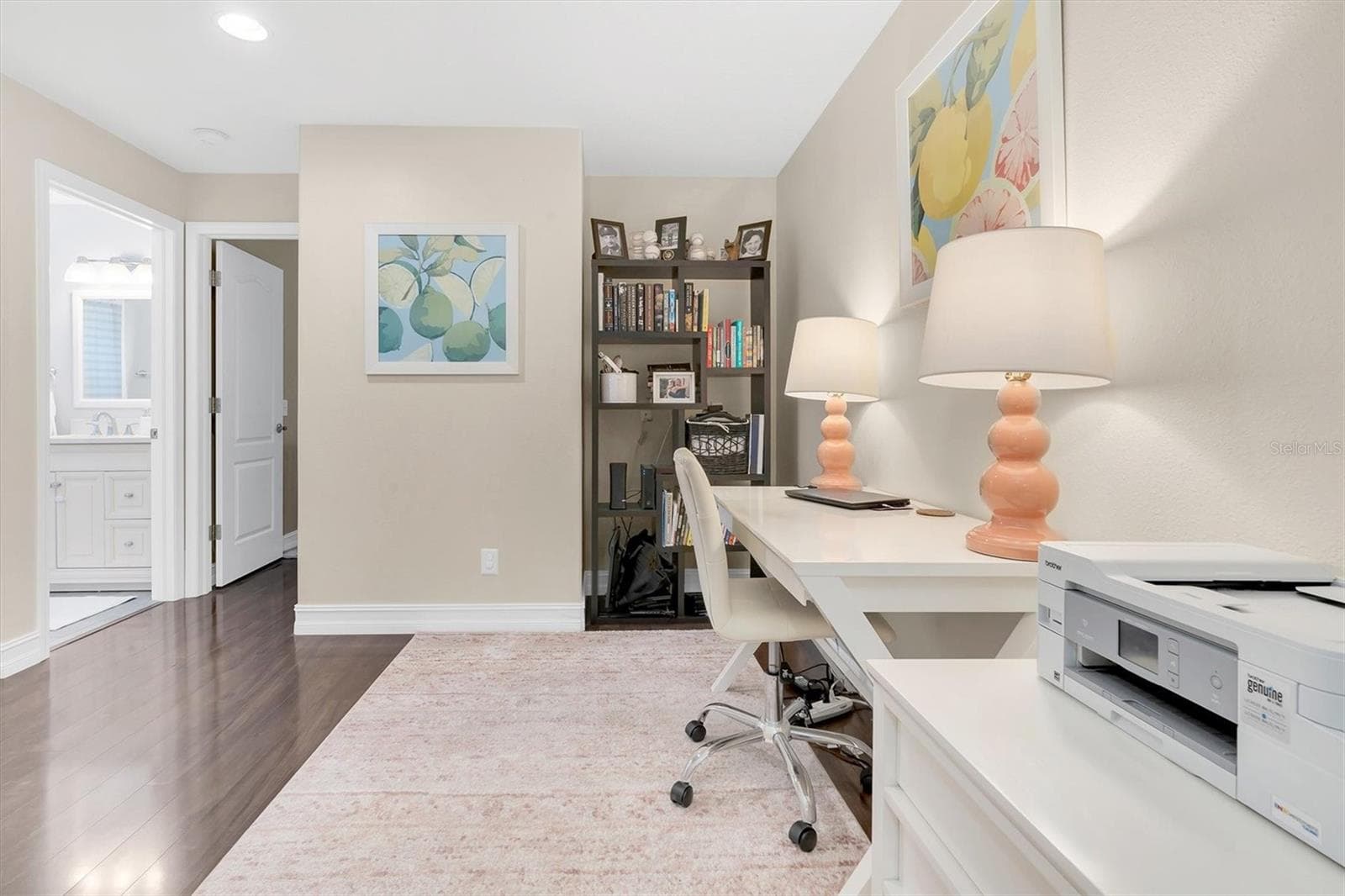 Office nook in upstairs hallway - 906 LANDMARK CIR S, TIERRA VERDE