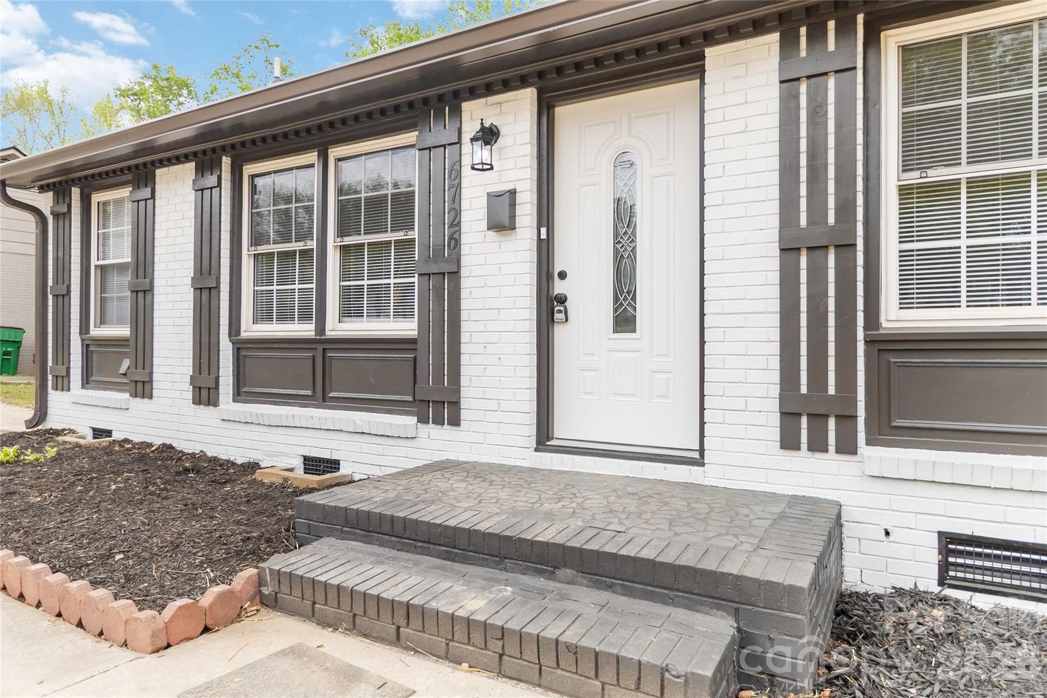 Single Family Residence at 6726 Barrington Drive, Charlotte, photo 3 of 19