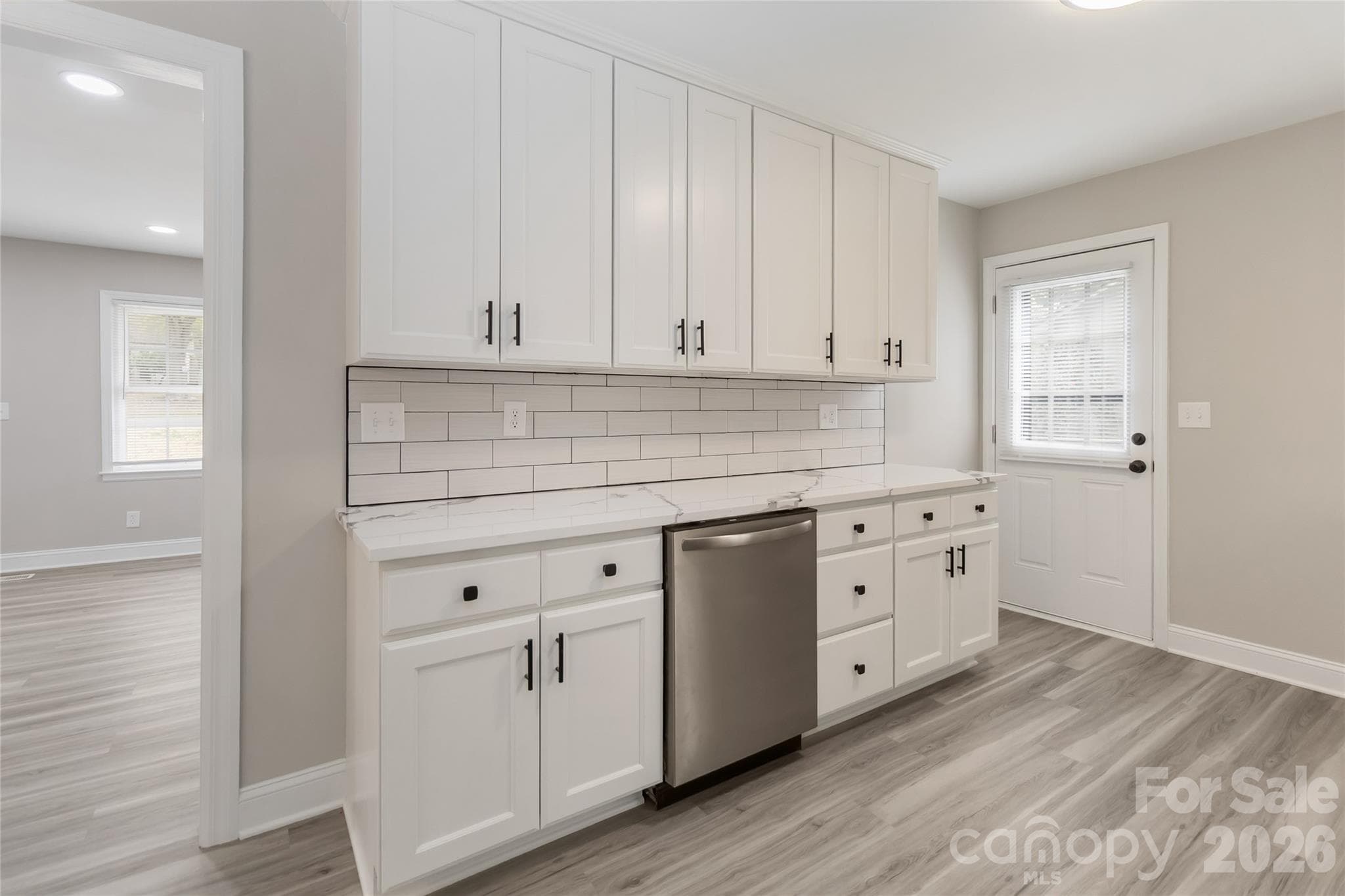 Single Family Residence at 6726 Barrington Drive, Charlotte, photo 7 of 19