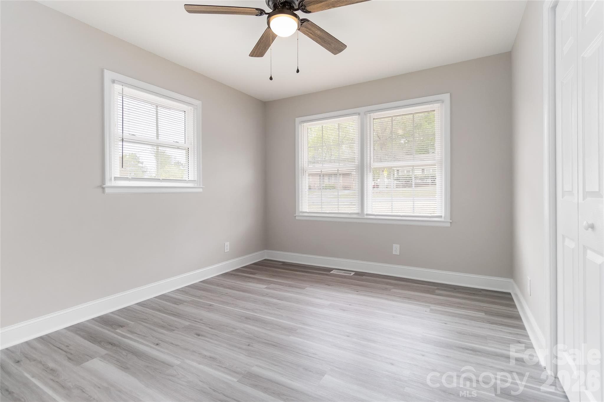 Single Family Residence at 6726 Barrington Drive, Charlotte, photo 14 of 19
