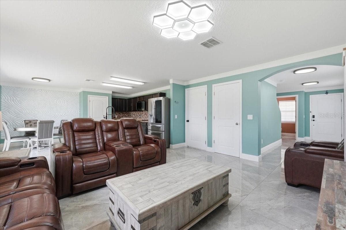Single Family Residence at 6431 COMO PL, LAKELAND, photo 11 of 39