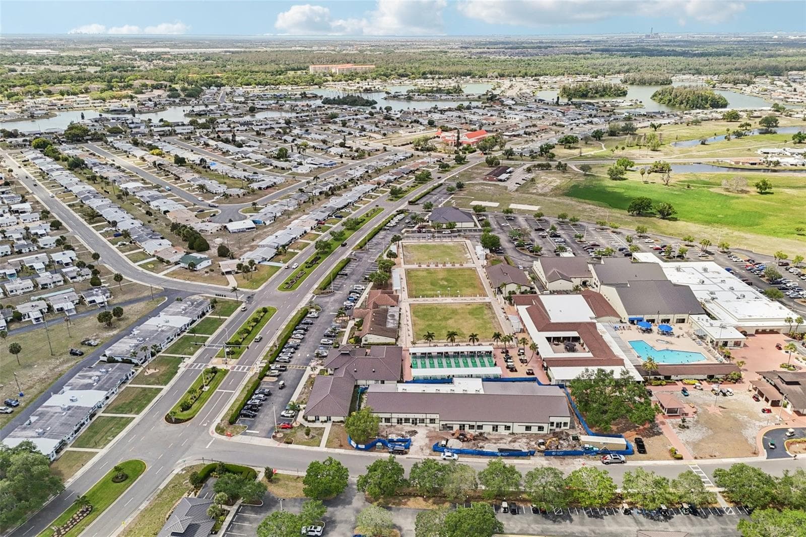 Townhouse at 1010 N PEBBLE BEACH BLVD, SUN CITY CENTER, photo 35 of 44