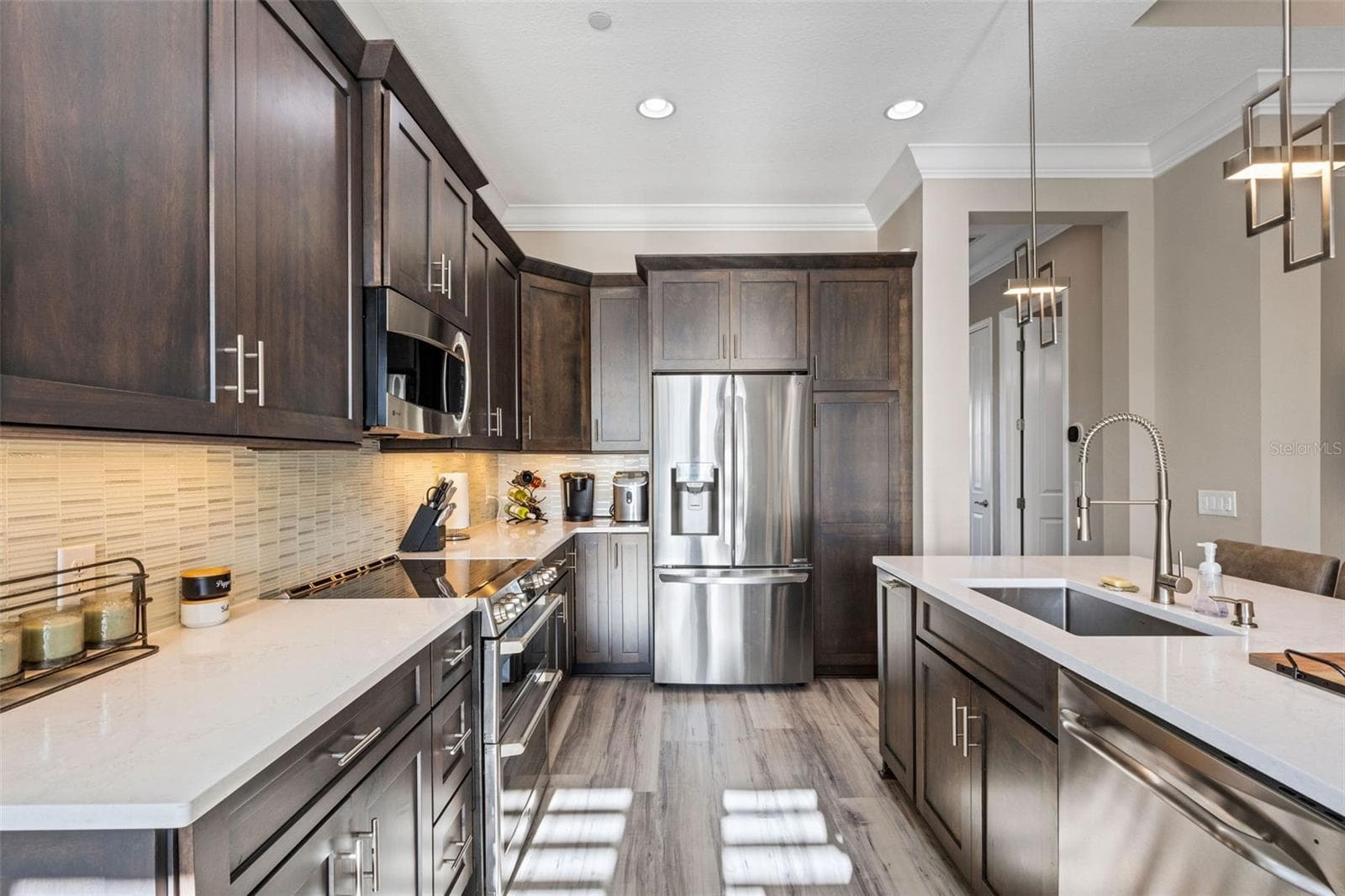 Condominium at 289 SAPPHIRE LAKE DR #202, BRADENTON, photo 11 of 62