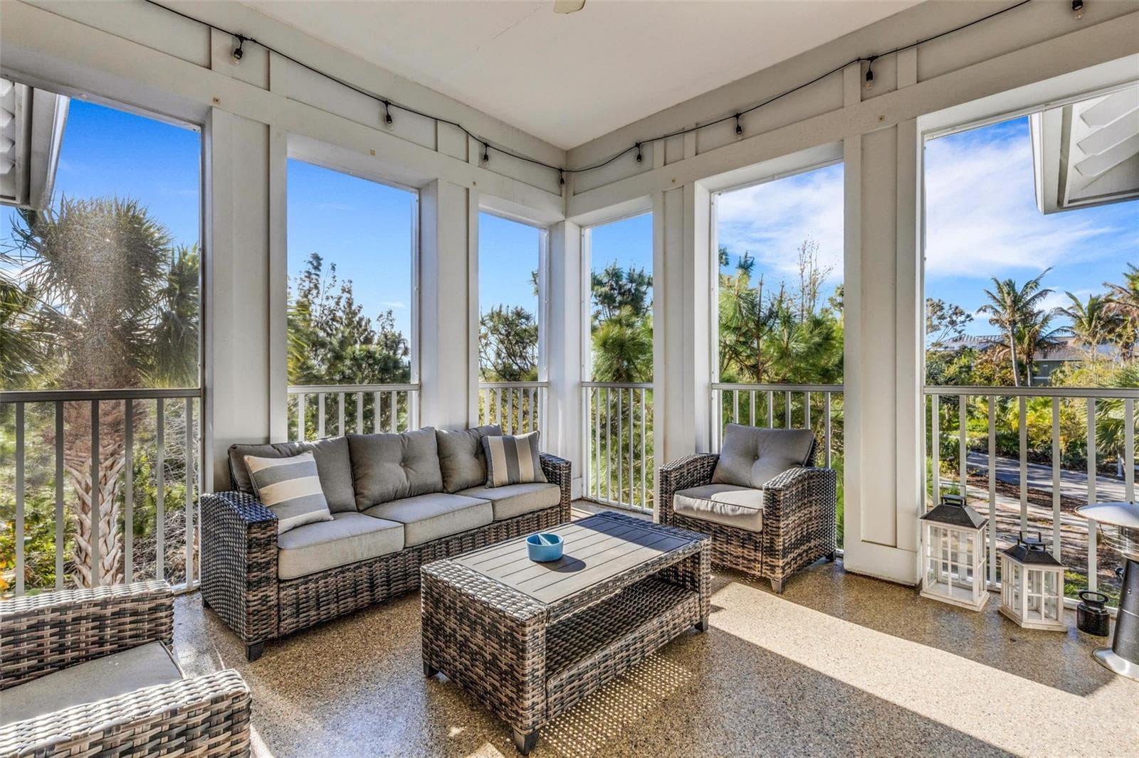 Condominium at 289 SAPPHIRE LAKE DR #202, BRADENTON, photo 17 of 62