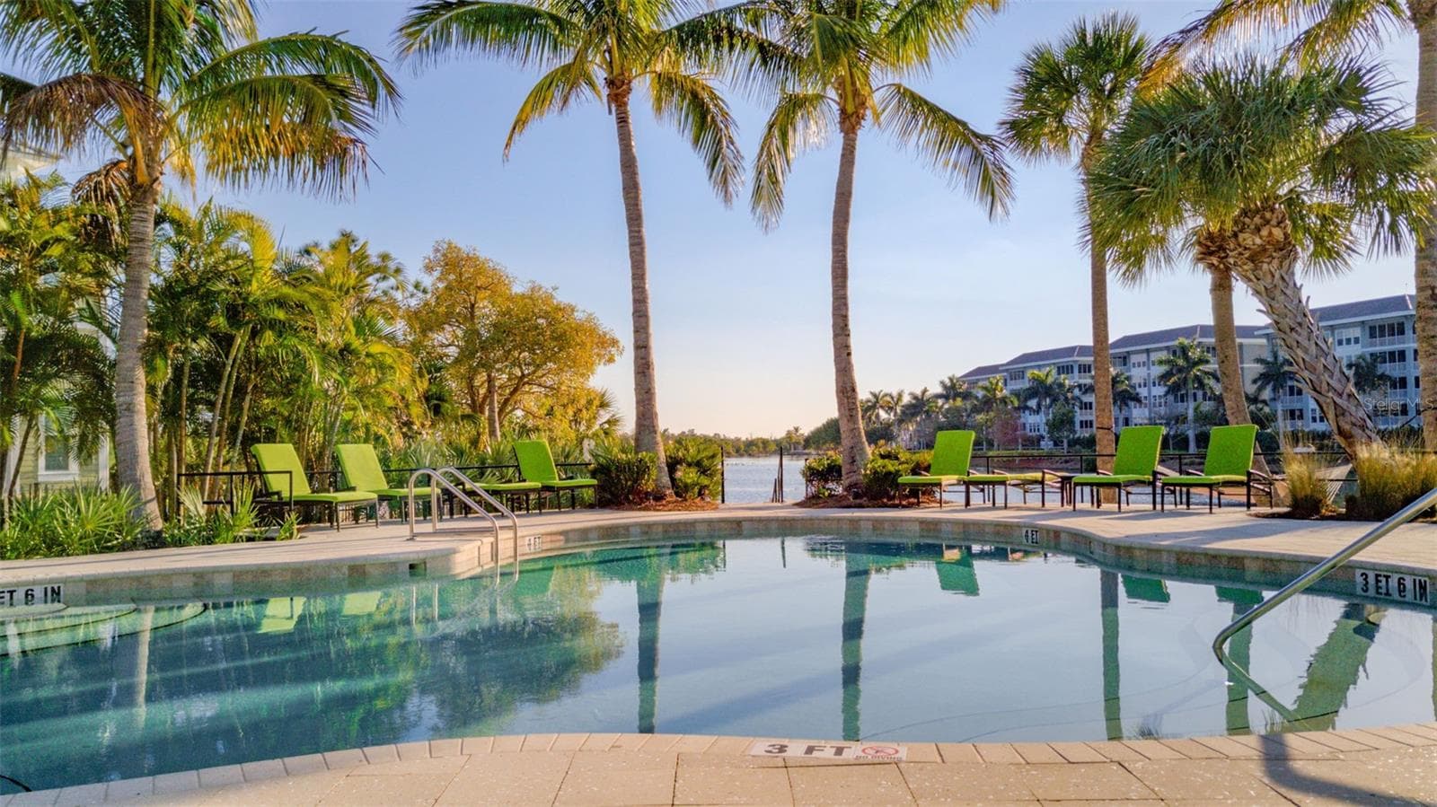 Condominium at 289 SAPPHIRE LAKE DR #202, BRADENTON, photo 35 of 62