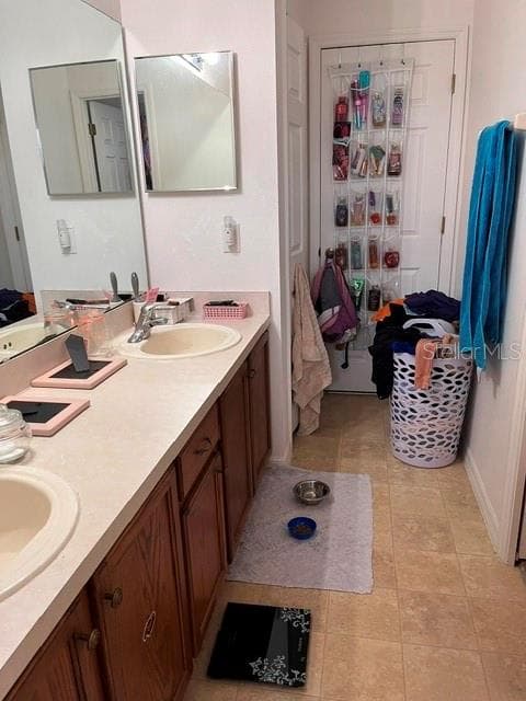 Jack & Jill Bathroom - 10049 SAVANNAH BLUFF LN, ORLANDO