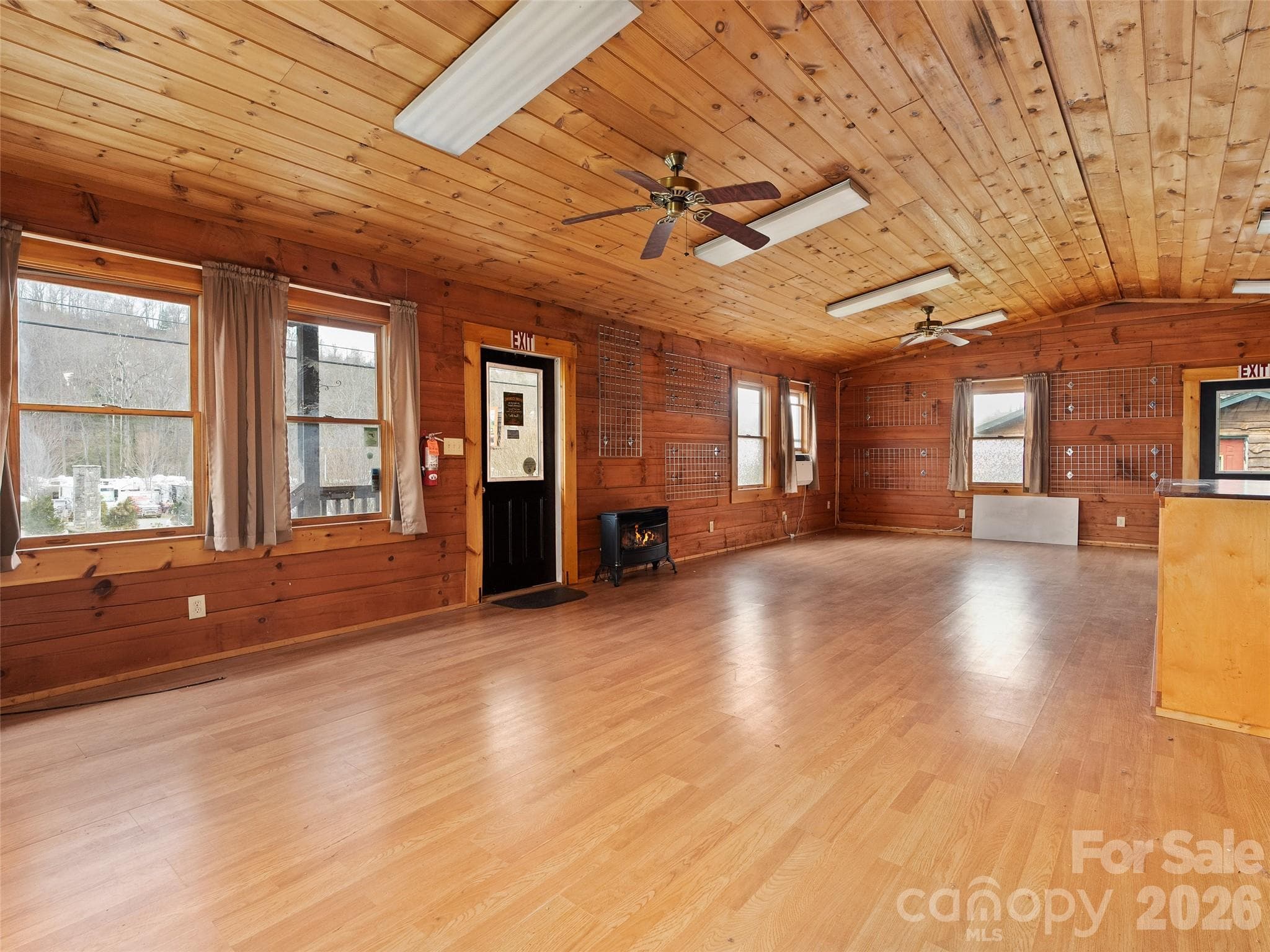 Free Standing Store at 1361 & 1369 Soco Road, Maggie Valley, photo 20 of 24