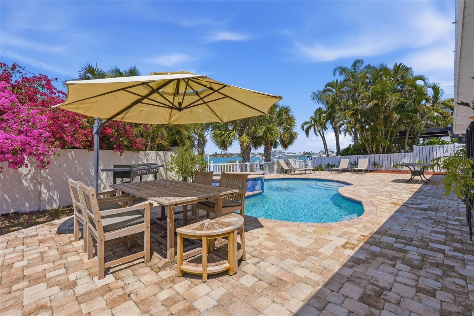 Backyard Oasis - 711 64TH AVE, ST PETE BEACH