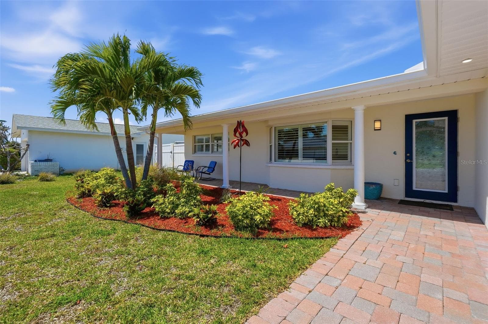 Front Exterior - Landscaping - 711 64TH AVE, ST PETE BEACH