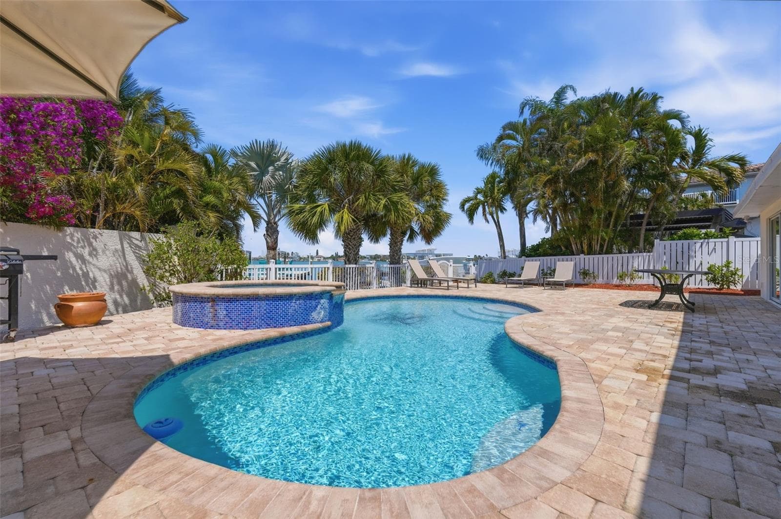 Waterfront Pool - 711 64TH AVE, ST PETE BEACH