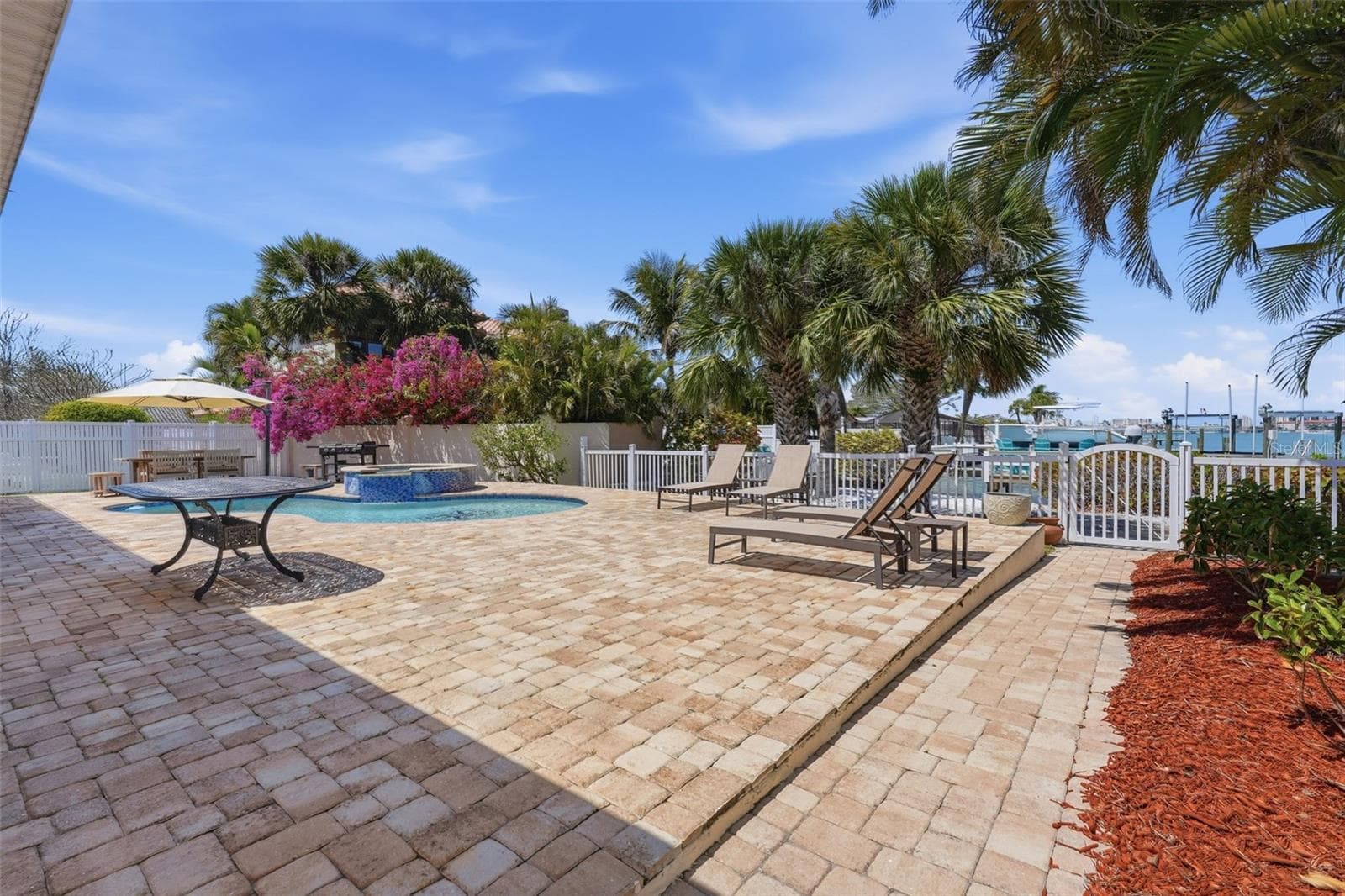 Waterfront Pool - 711 64TH AVE, ST PETE BEACH