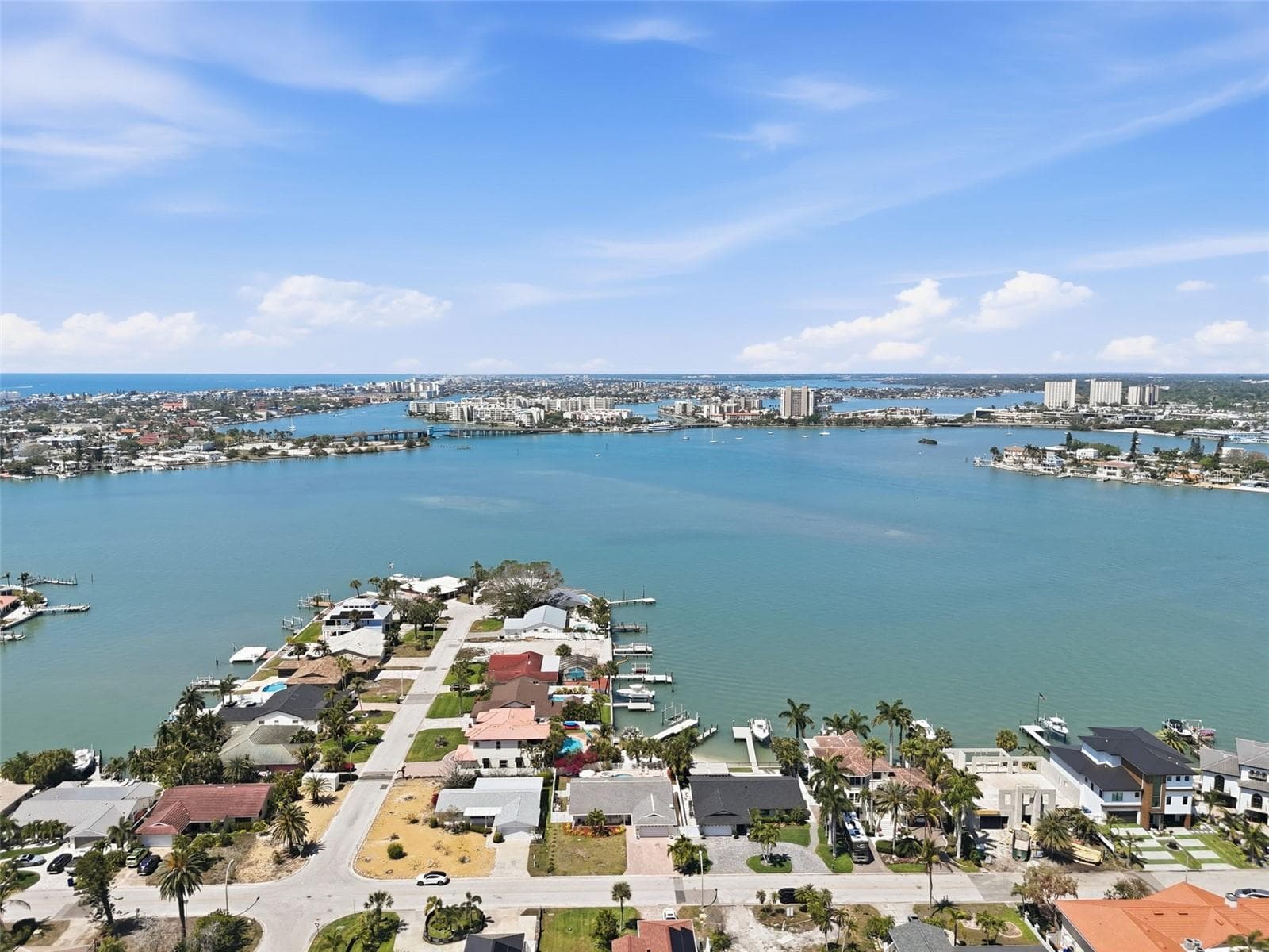 Boca Ciega Bay - Pasadena Shore - 711 64TH AVE, ST PETE BEACH
