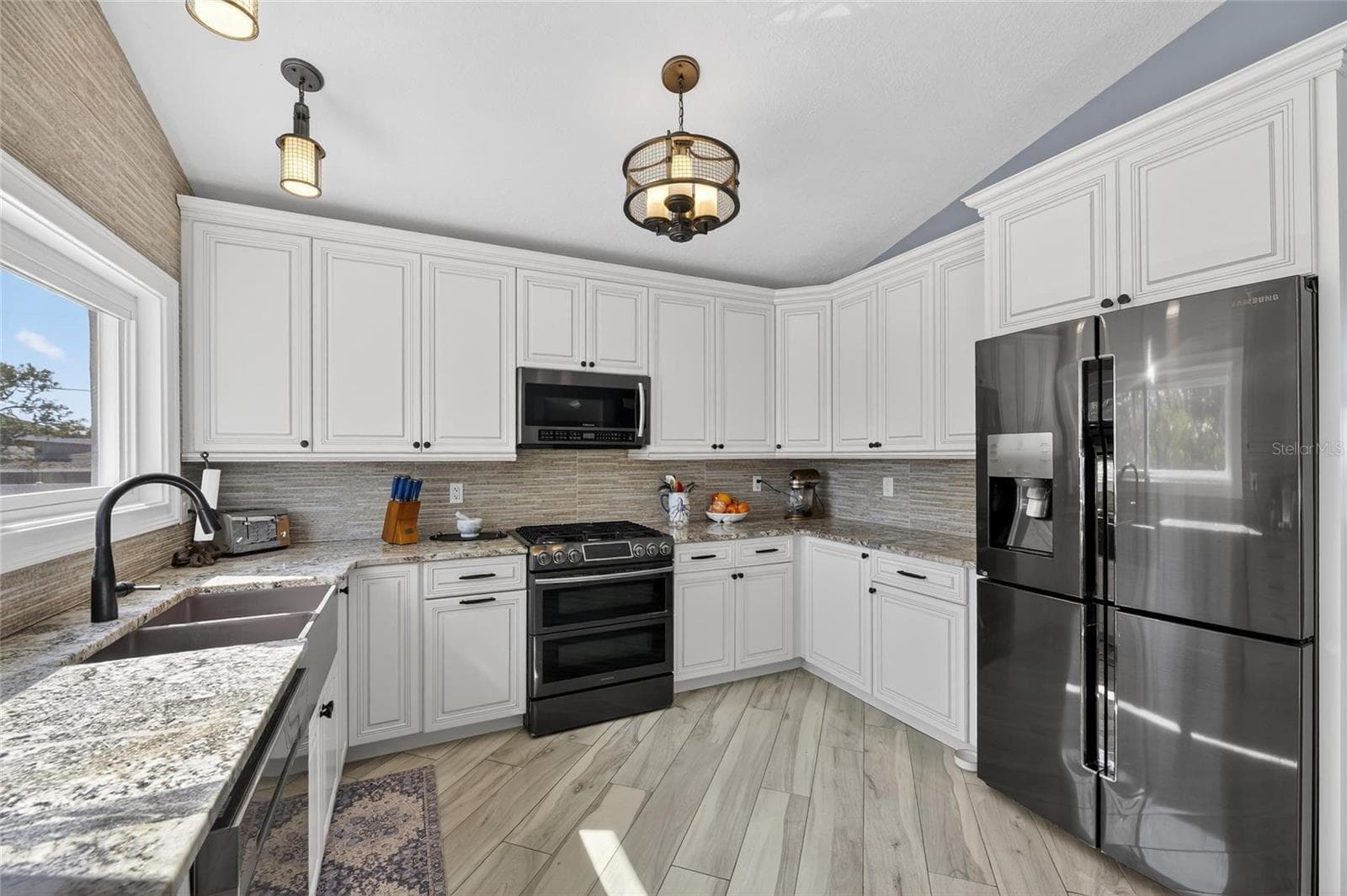 Single Family Residence at 931 GULF BLVD, BELLEAIR BEACH, photo 13 of 90