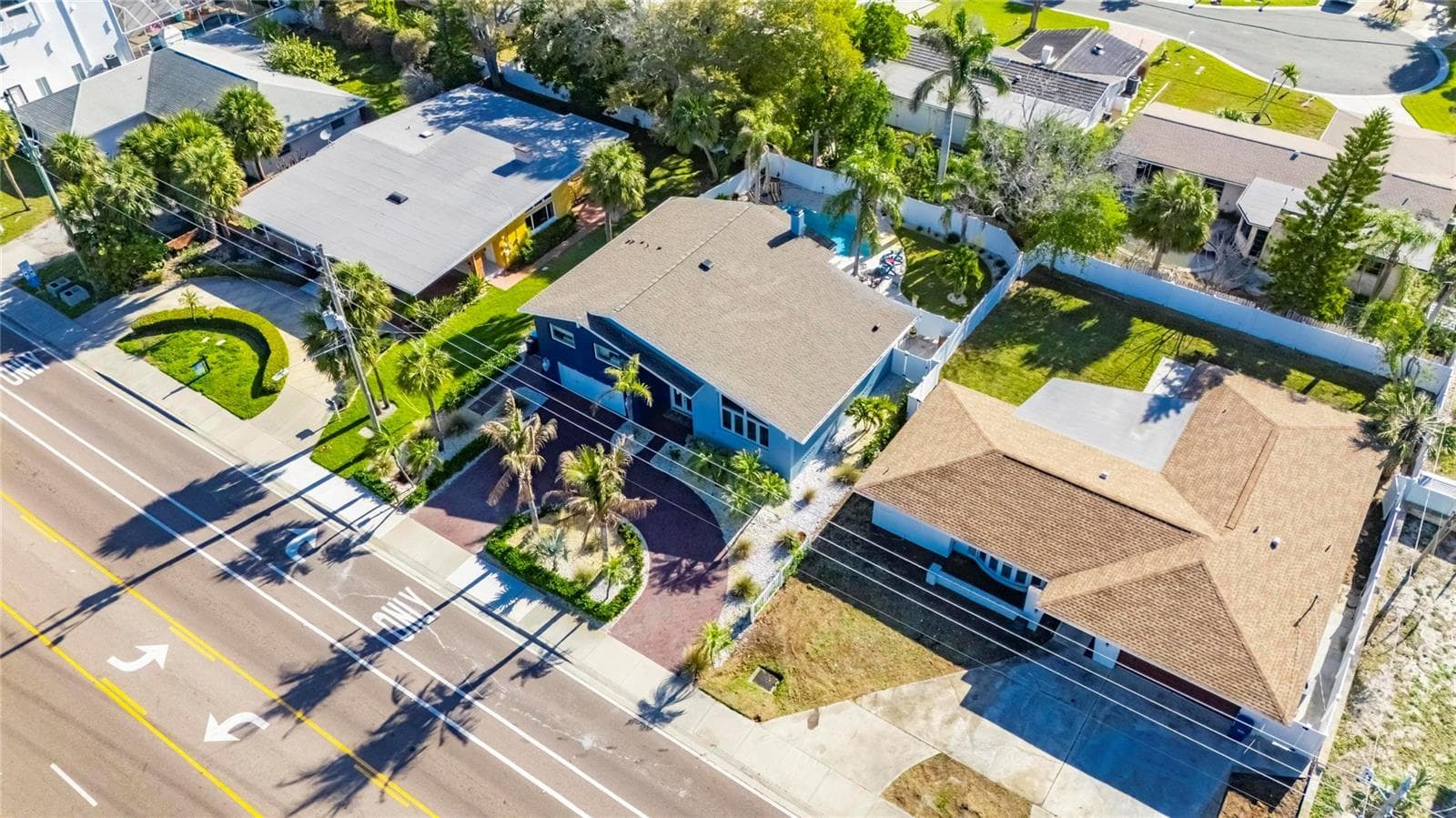 Single Family Residence at 931 GULF BLVD, BELLEAIR BEACH, photo 84 of 90