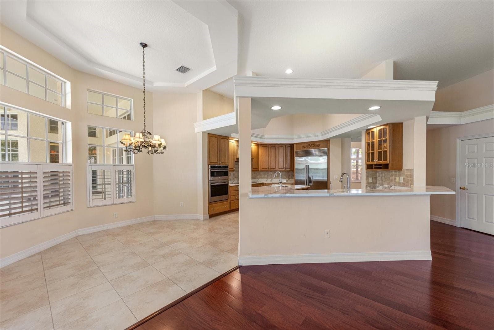 Single Family Residence at 280 BELLEVIEW BLVD, BELLEAIR, photo 12 of 35