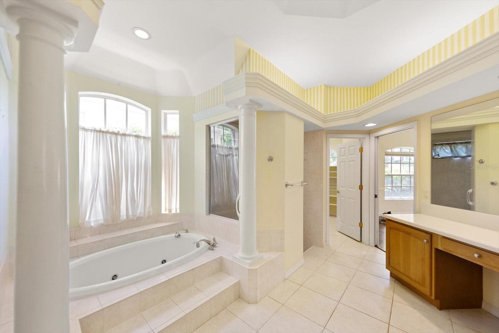 Single Family Residence at 280 BELLEVIEW BLVD, BELLEAIR, photo 20 of 35