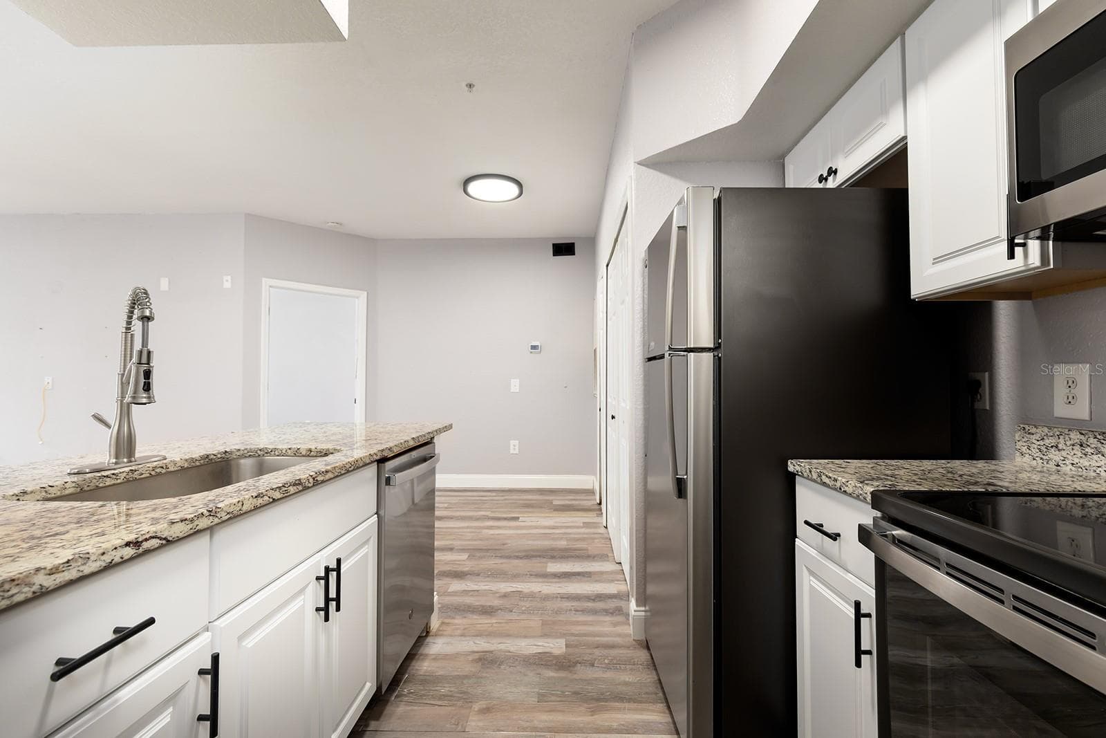 Kitchen - 13015 PLANTATION PARK CIR #1027, ORLANDO