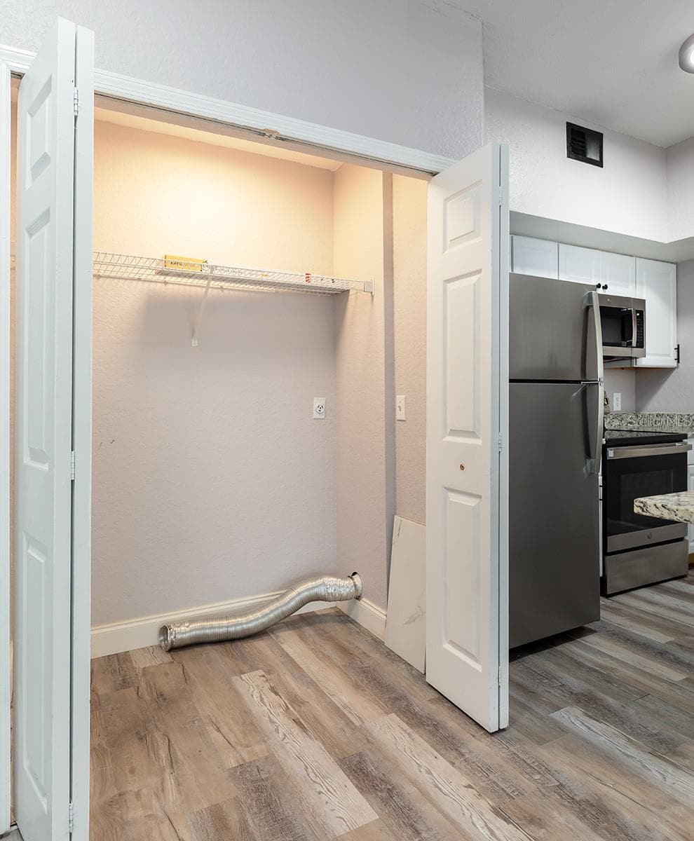 Laundry Closet - 13015 PLANTATION PARK CIR #1027, ORLANDO