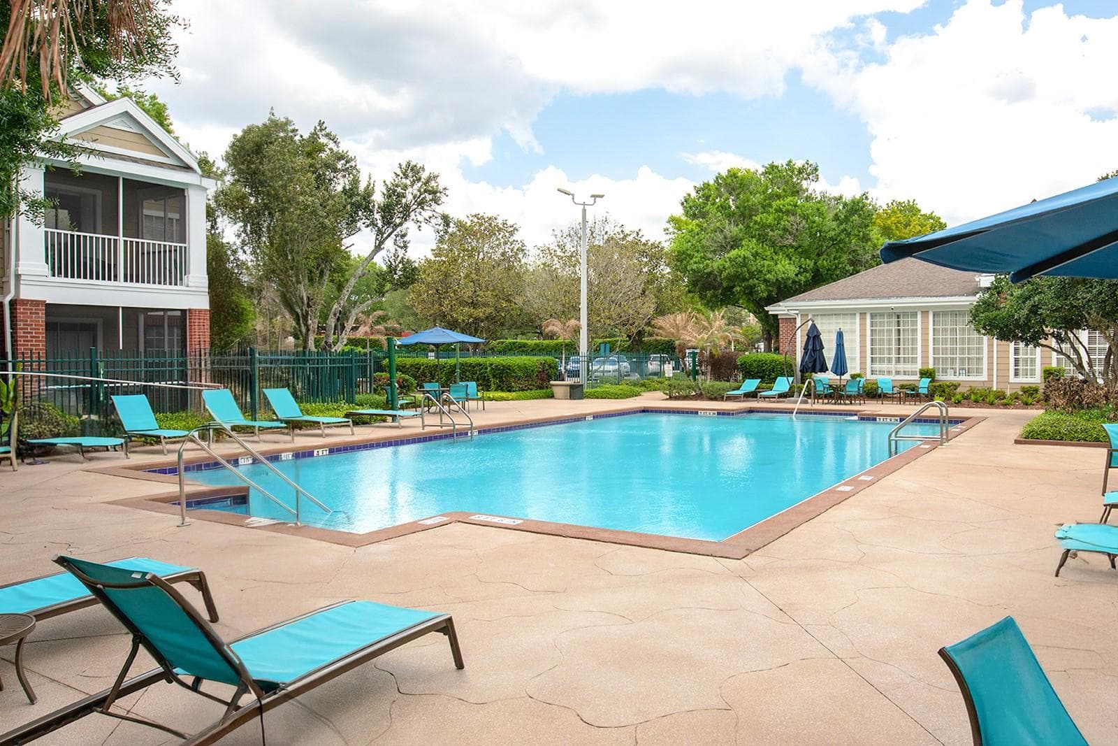 Community Pool - 13015 PLANTATION PARK CIR #1027, ORLANDO