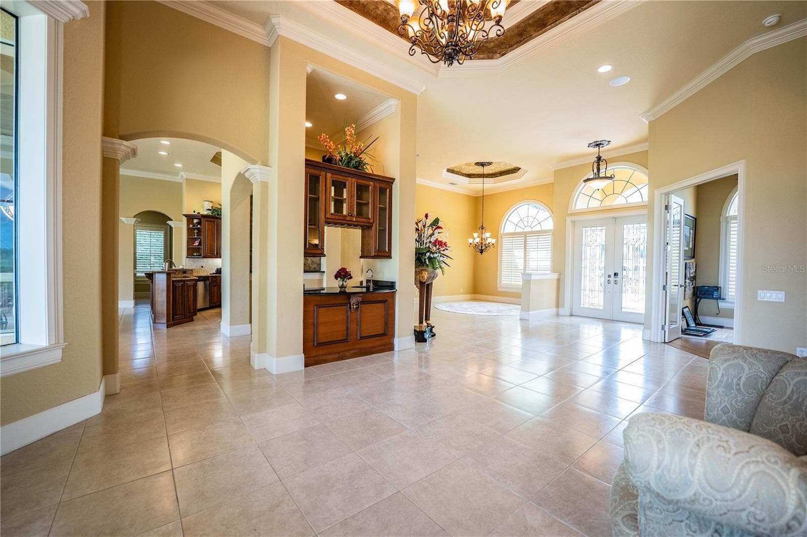 Single Family Residence at 2918 CLUBHOUSE RD, LAKELAND, photo 8 of 53
