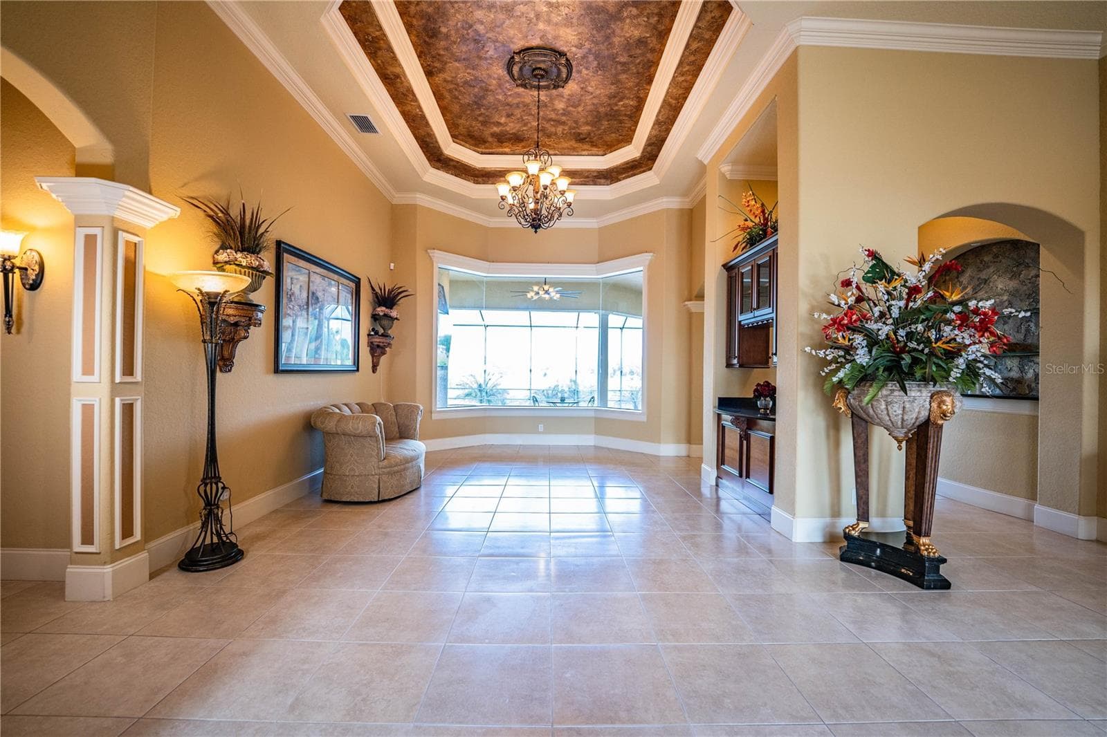 Single Family Residence at 2918 CLUBHOUSE RD, LAKELAND, photo 9 of 53