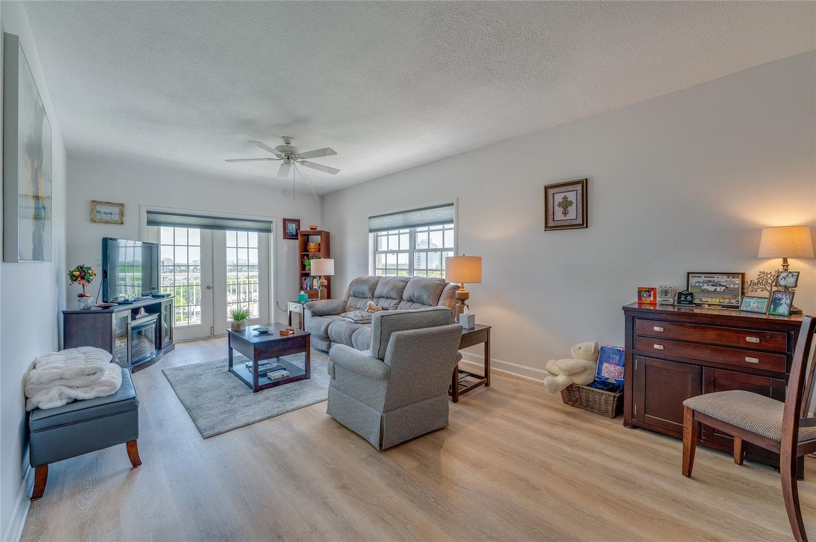 Living room to private balcony - 404 S BEACH ST #230 (604), DAYTONA BEACH