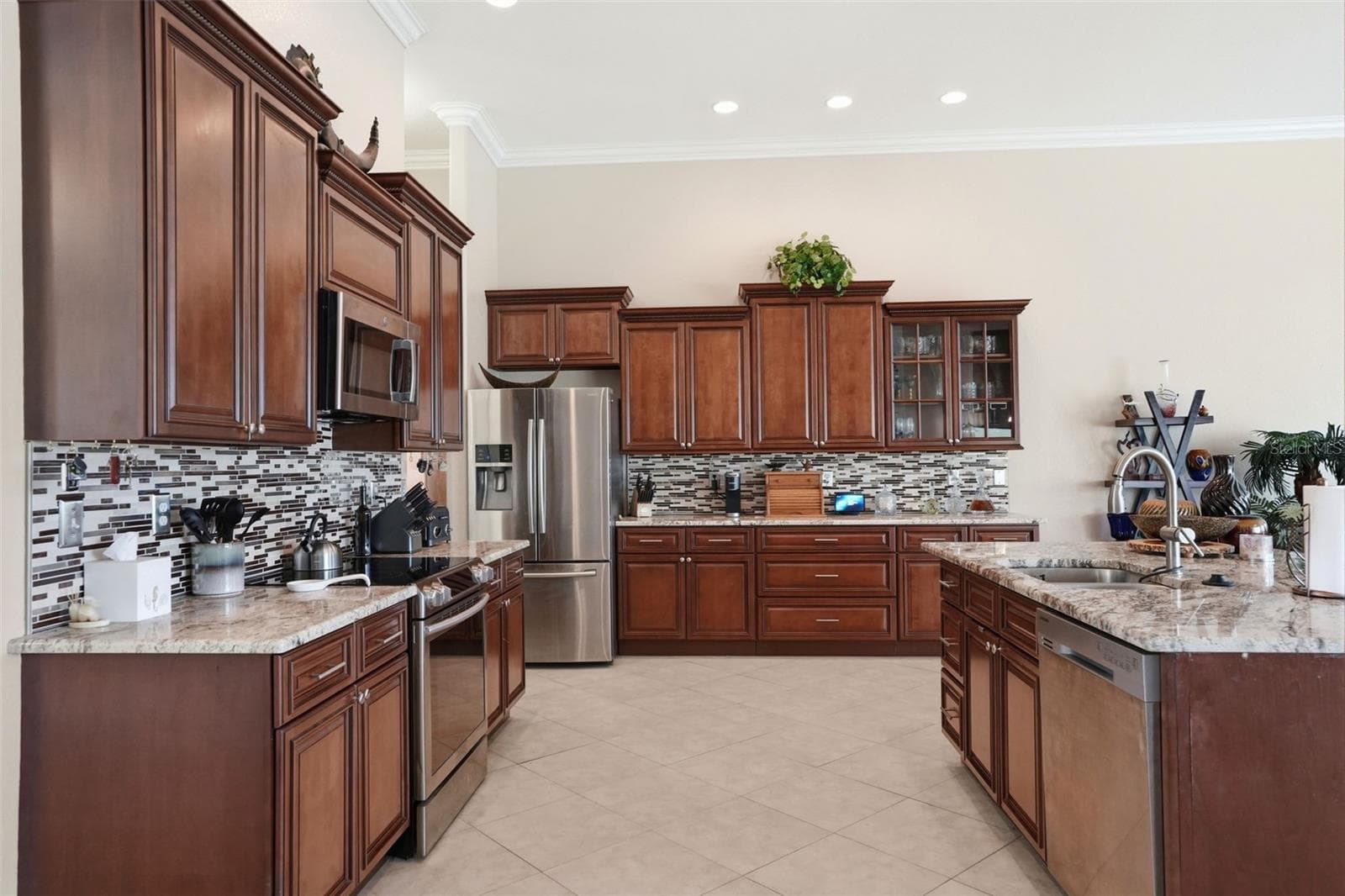Single Family Residence at 9203 LAKE CYPRESS LOOP, WEEKI WACHEE, photo 20 of 79