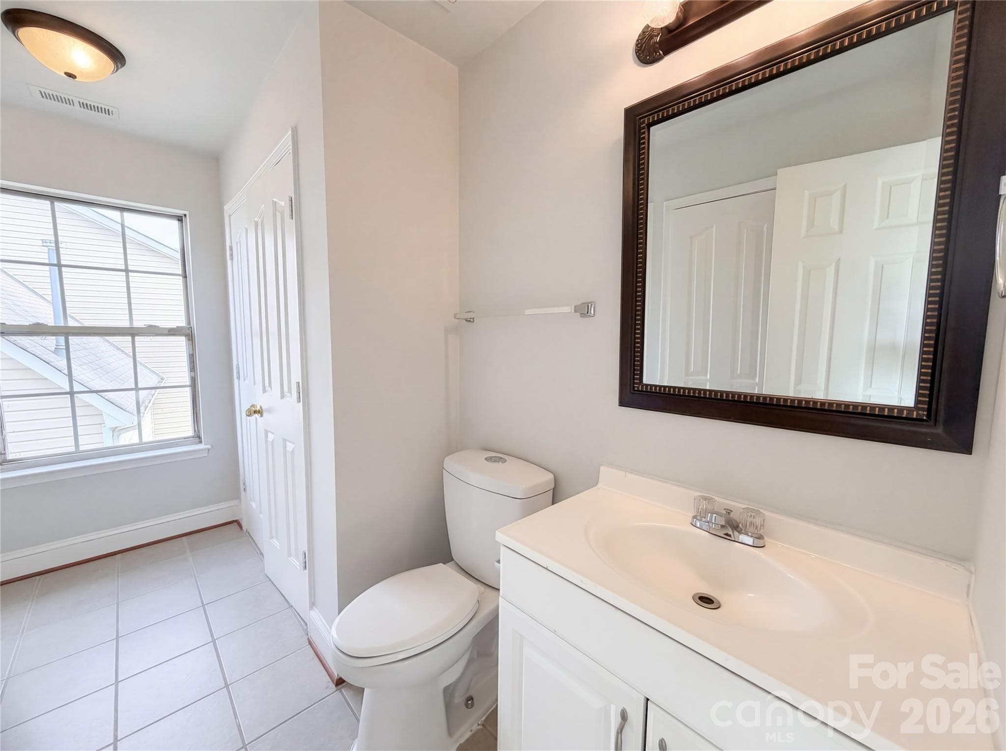 Single Family Residence at 11319 Red Finch Lane, Charlotte, photo 14 of 16
