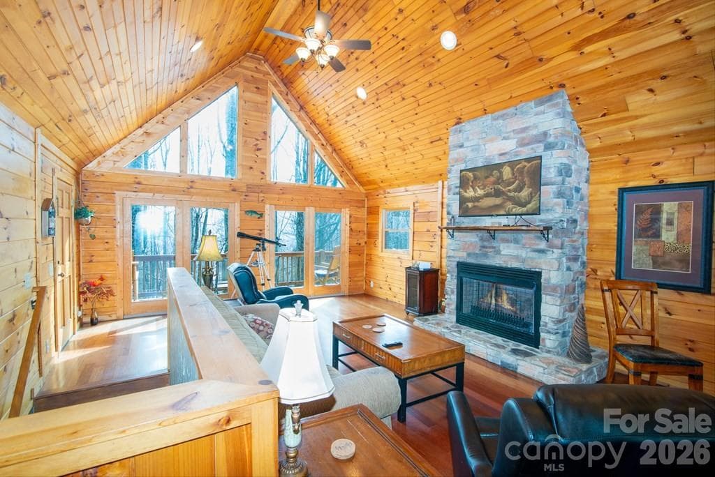 Single Family Residence at Sylva, photo 2 of 28