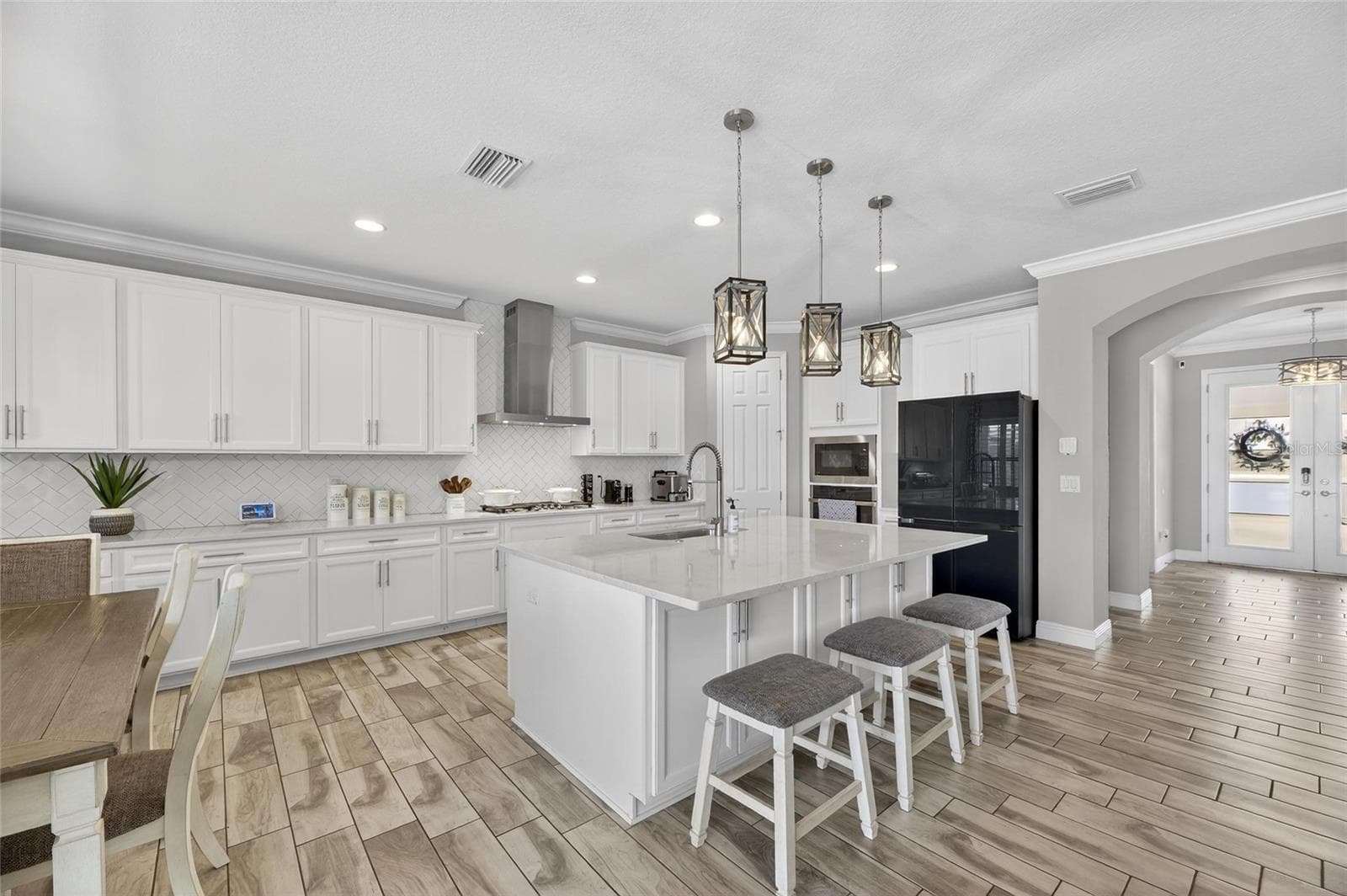 Single Family Residence at 12444 HORSESHOE BEND DR, LITHIA, photo 12 of 89