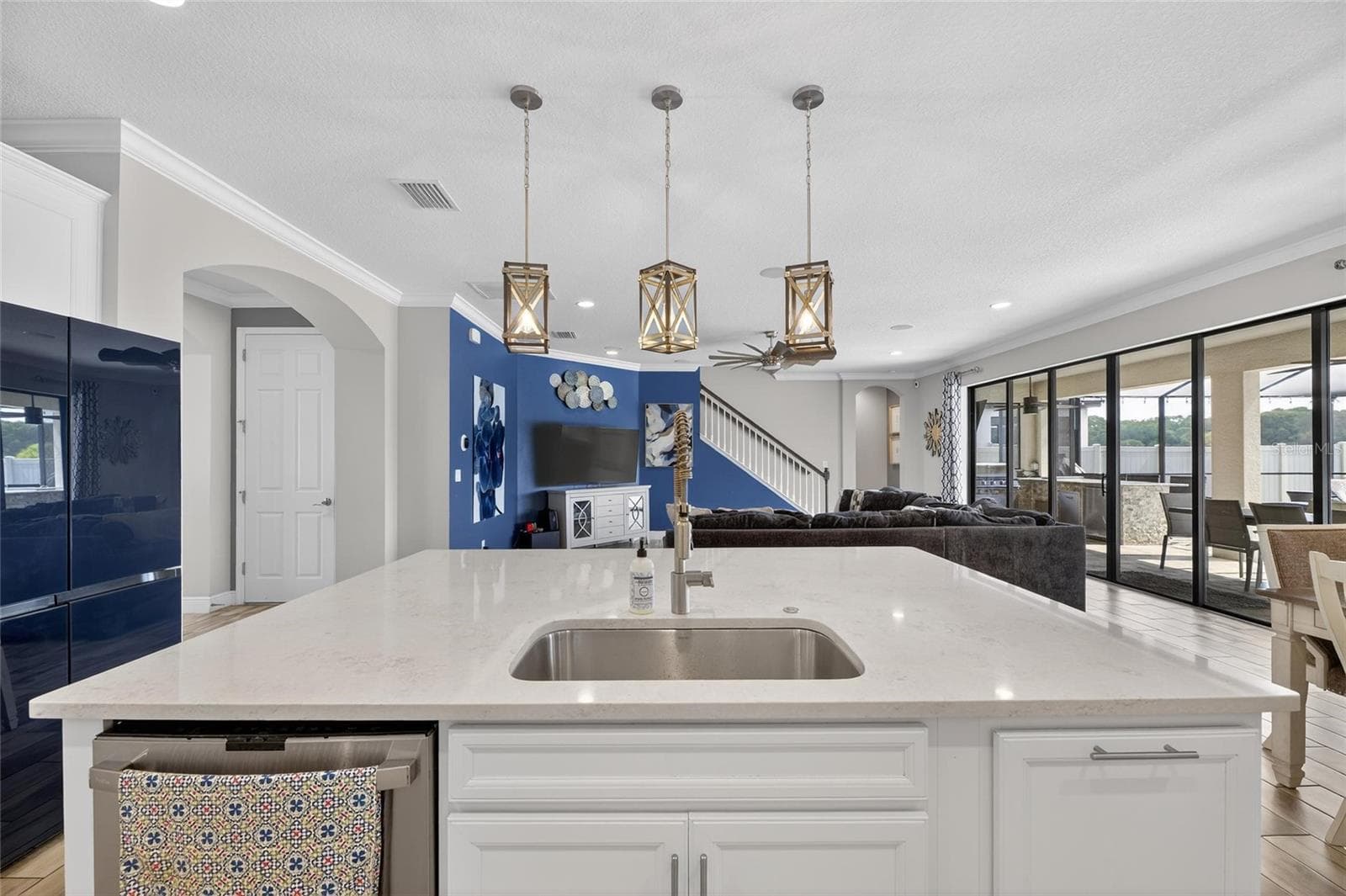Single Family Residence at 12444 HORSESHOE BEND DR, LITHIA, photo 15 of 89