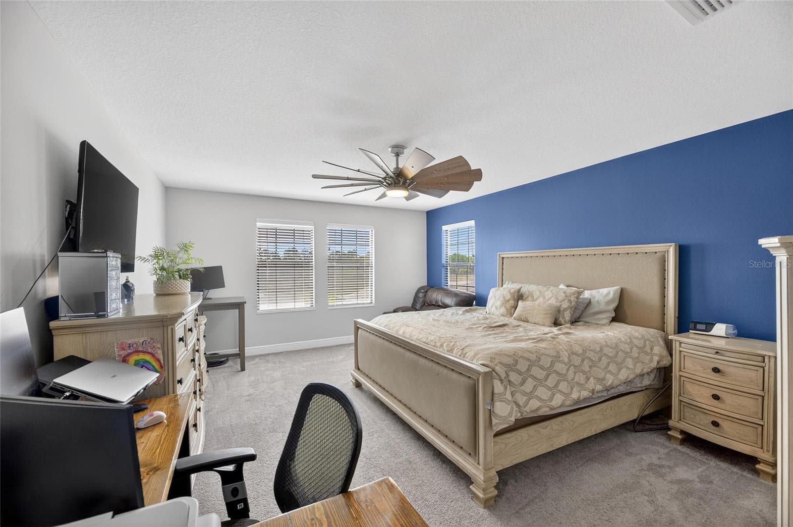 Single Family Residence at 12444 HORSESHOE BEND DR, LITHIA, photo 48 of 89