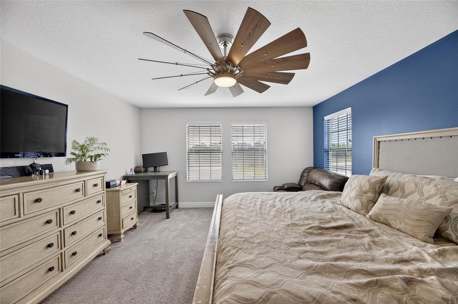 Single Family Residence at 12444 HORSESHOE BEND DR, LITHIA, photo 49 of 89