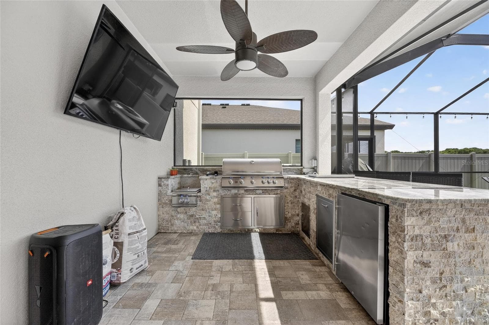 Single Family Residence at 12444 HORSESHOE BEND DR, LITHIA, photo 58 of 89
