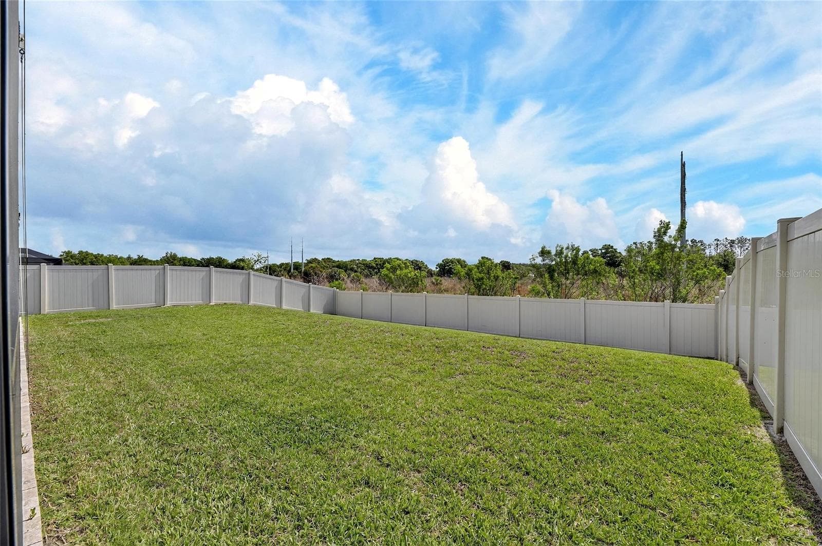 Single Family Residence at 12444 HORSESHOE BEND DR, LITHIA, photo 70 of 89