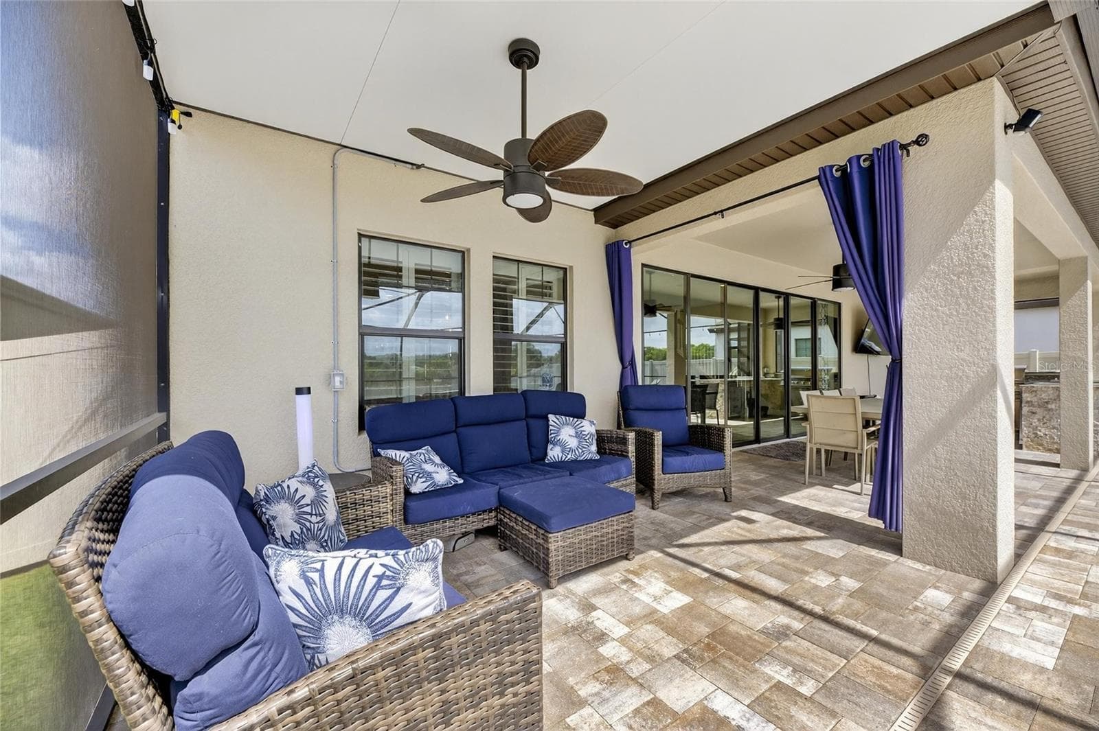 Single Family Residence at 12444 HORSESHOE BEND DR, LITHIA, photo 74 of 89
