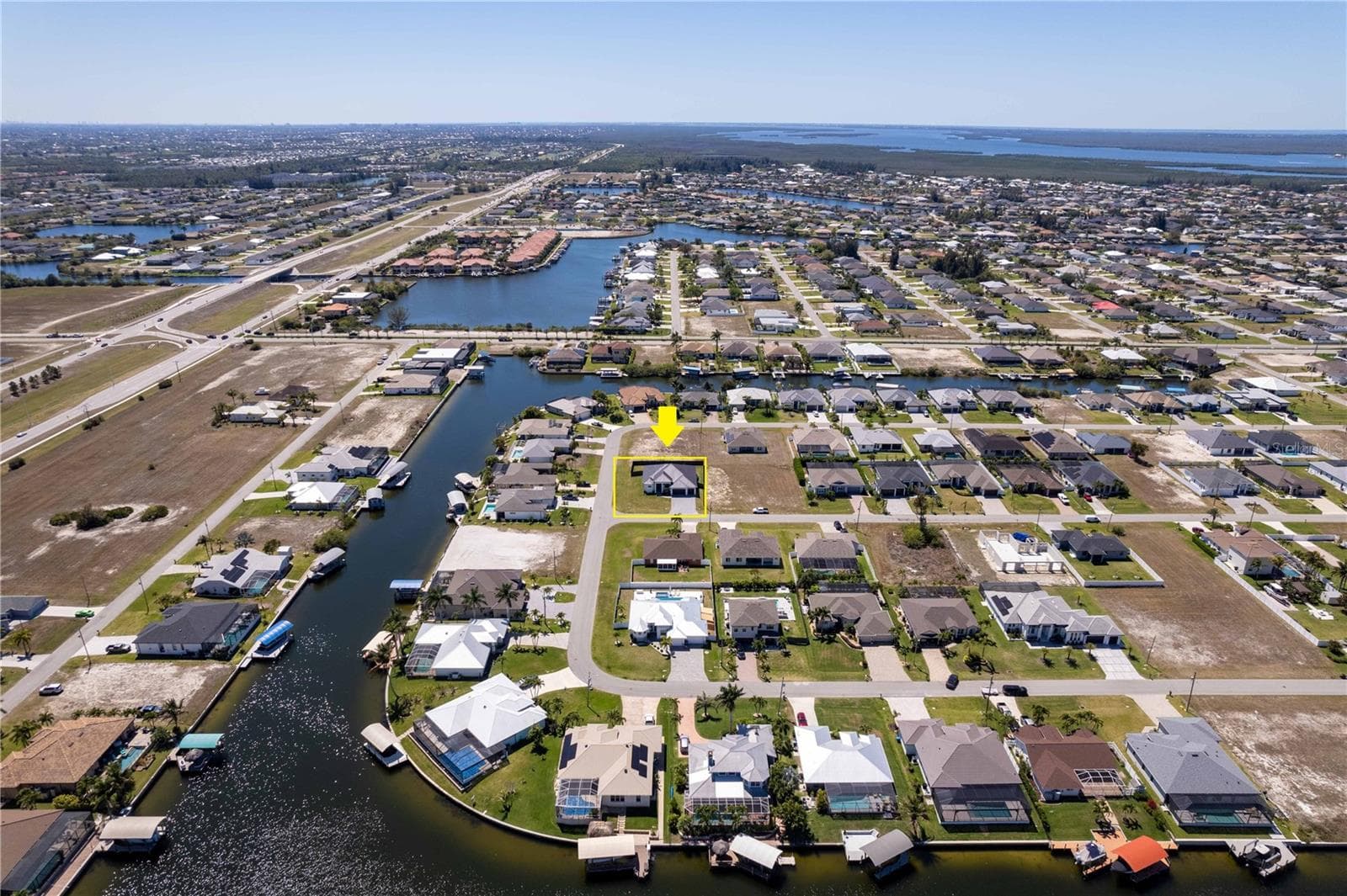 OVERSIZED corner lot NEW CONSTRUCTION CONTEMPORARY home on 0.259 acres in NW Cape Coral PARADISE! - 3300 NW 1ST TER, CAPE CORAL