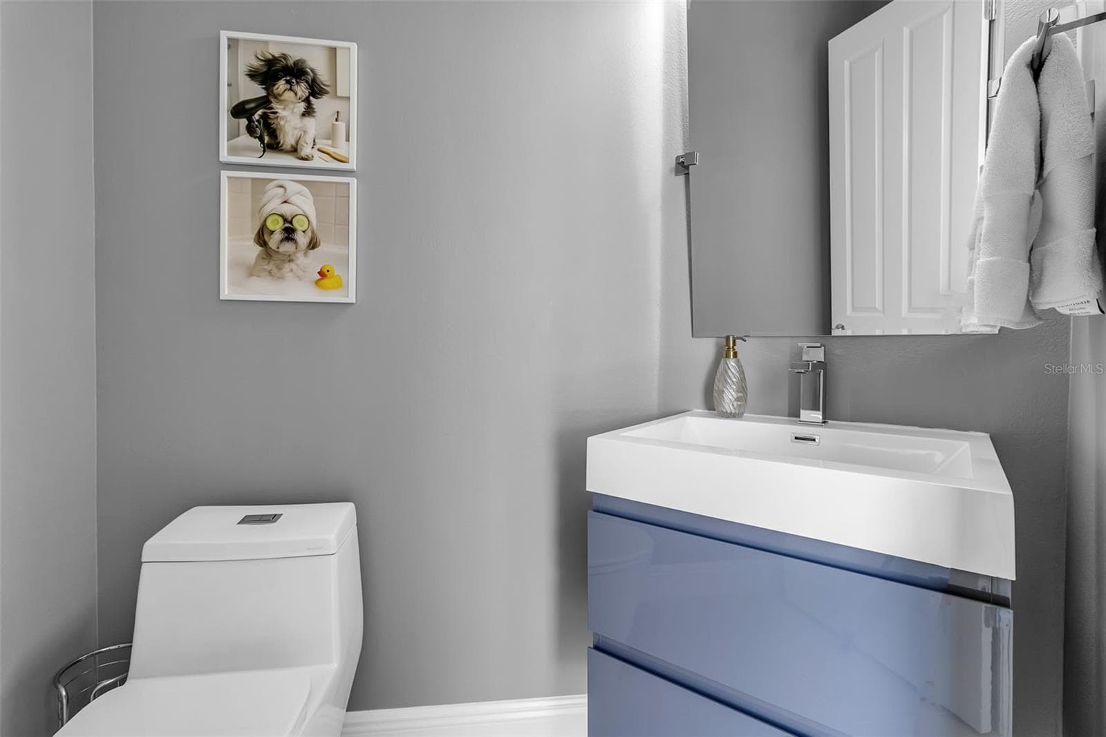 Powder Bath - 1915 HARBOUR LINKS CIR #6, LONGBOAT KEY