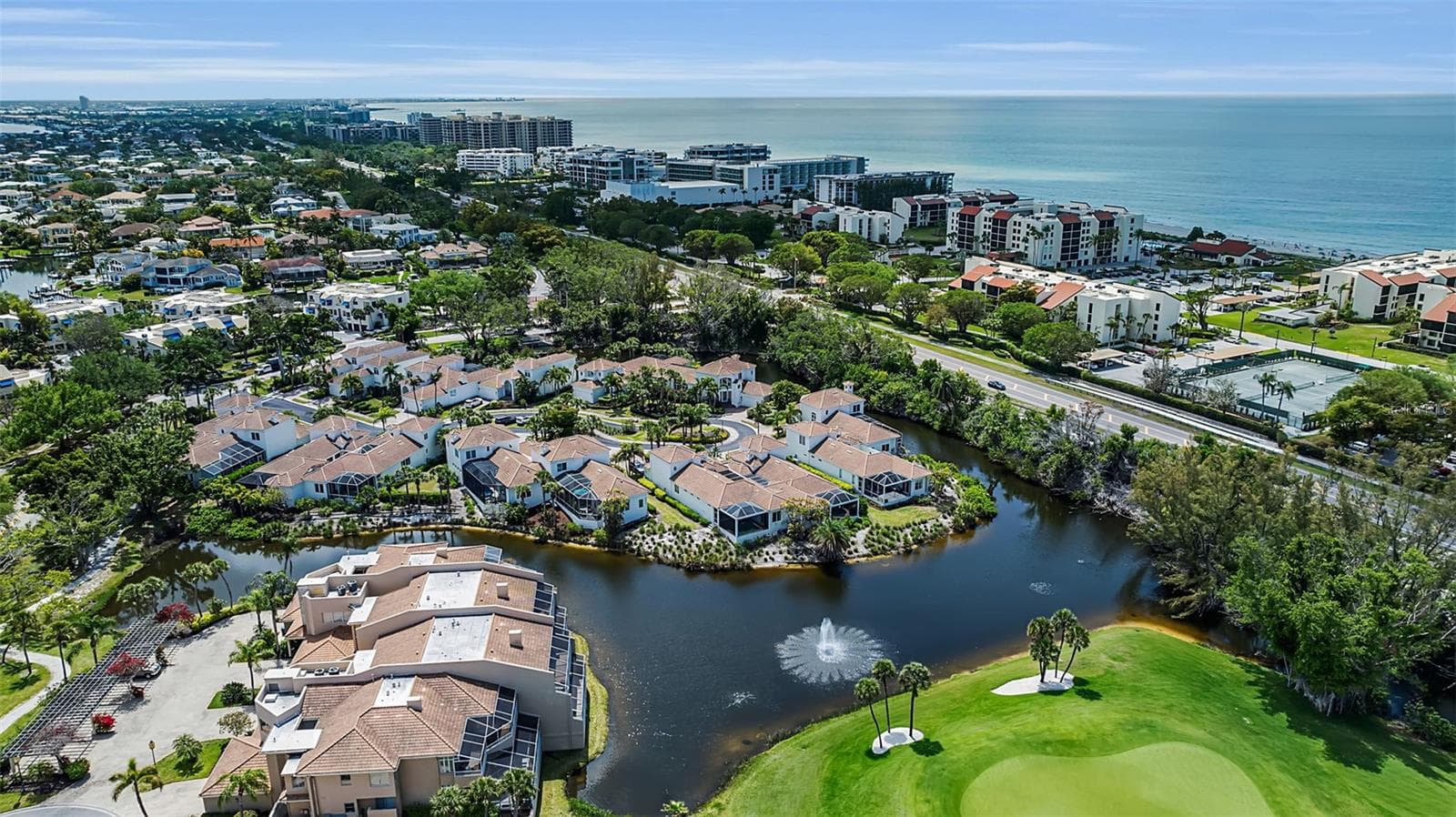 Villa at 1915 HARBOUR LINKS CIR #6, LONGBOAT KEY, photo 40 of 45