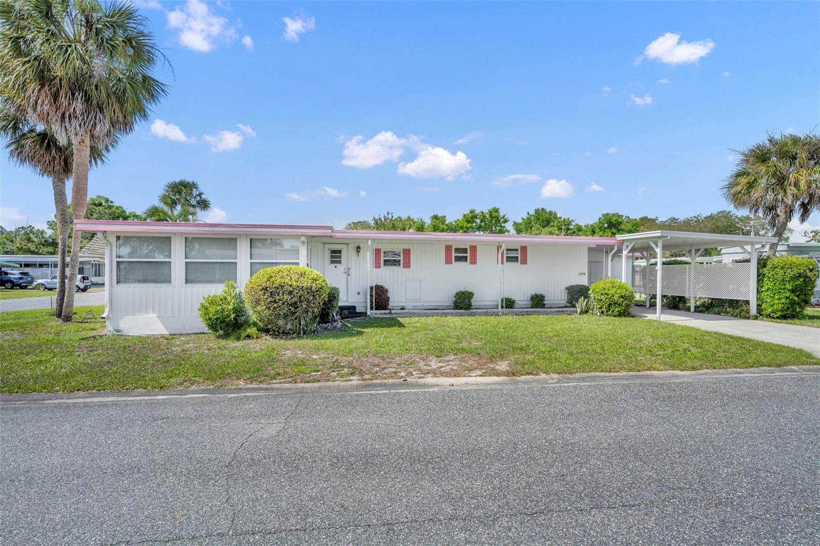 Mobile Home at 270 PALAI AVE, LEESBURG, photo 2 of 49