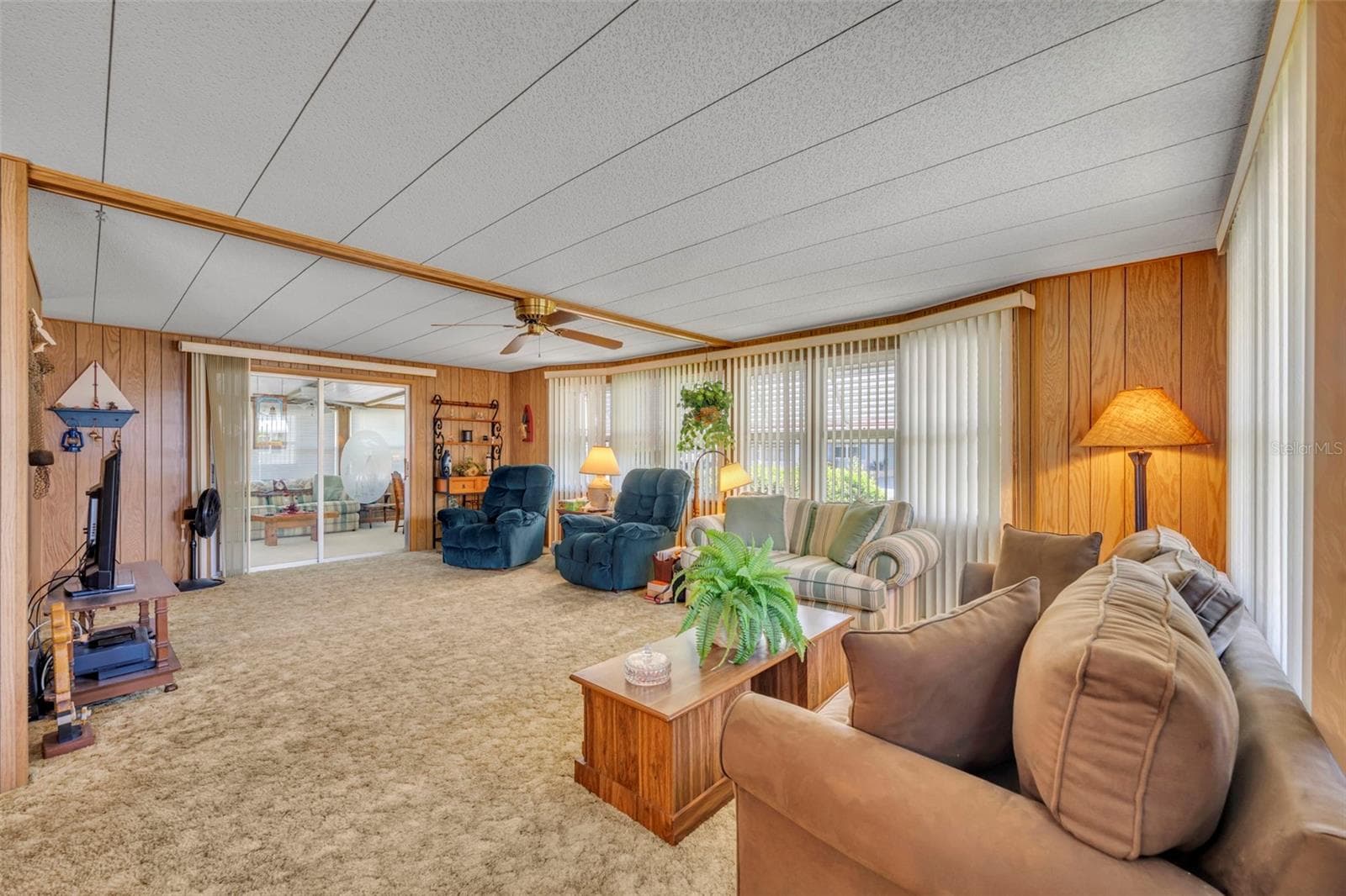 Mobile Home at 270 PALAI AVE, LEESBURG, photo 8 of 49