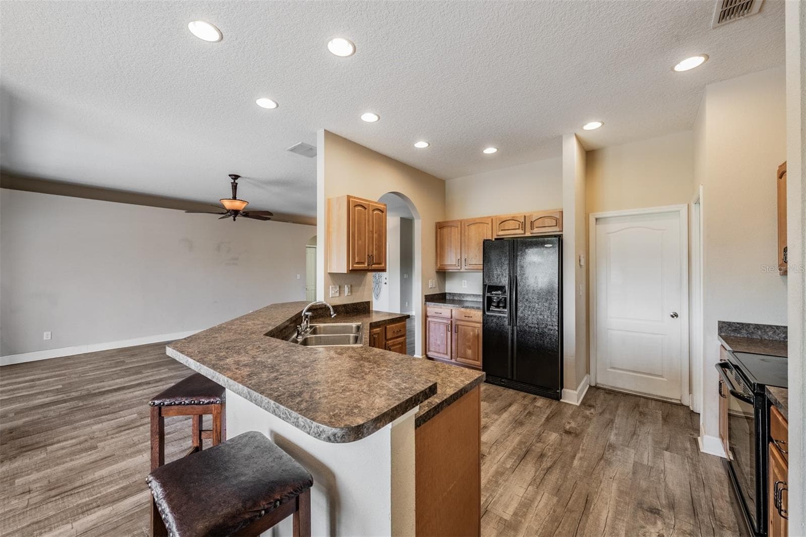 Single Family Residence at 17216 ALDERMAN TURNER RD, WIMAUMA, photo 21 of 58